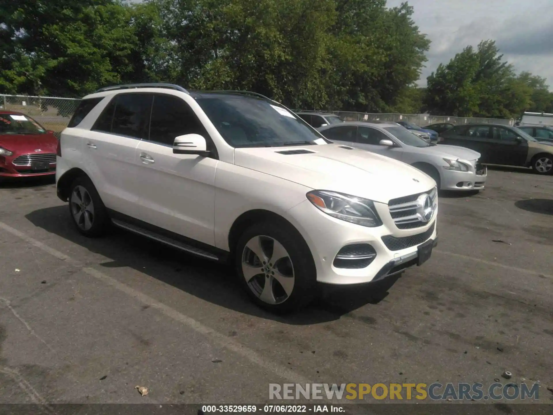 1 Photograph of a damaged car 4JGDA5GB7KB206017 MERCEDES-BENZ GLE 2019