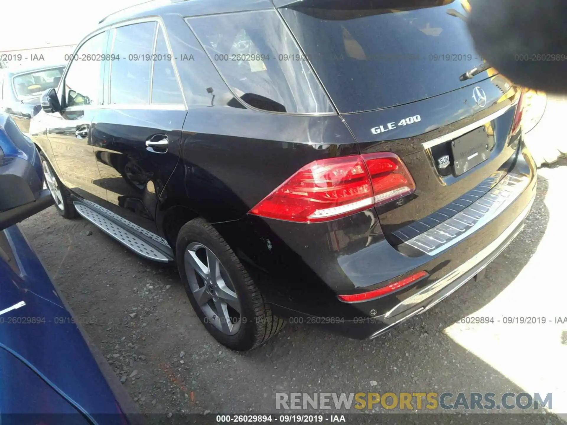 3 Photograph of a damaged car 4JGDA5GB8KB218290 MERCEDES-BENZ GLE 2019