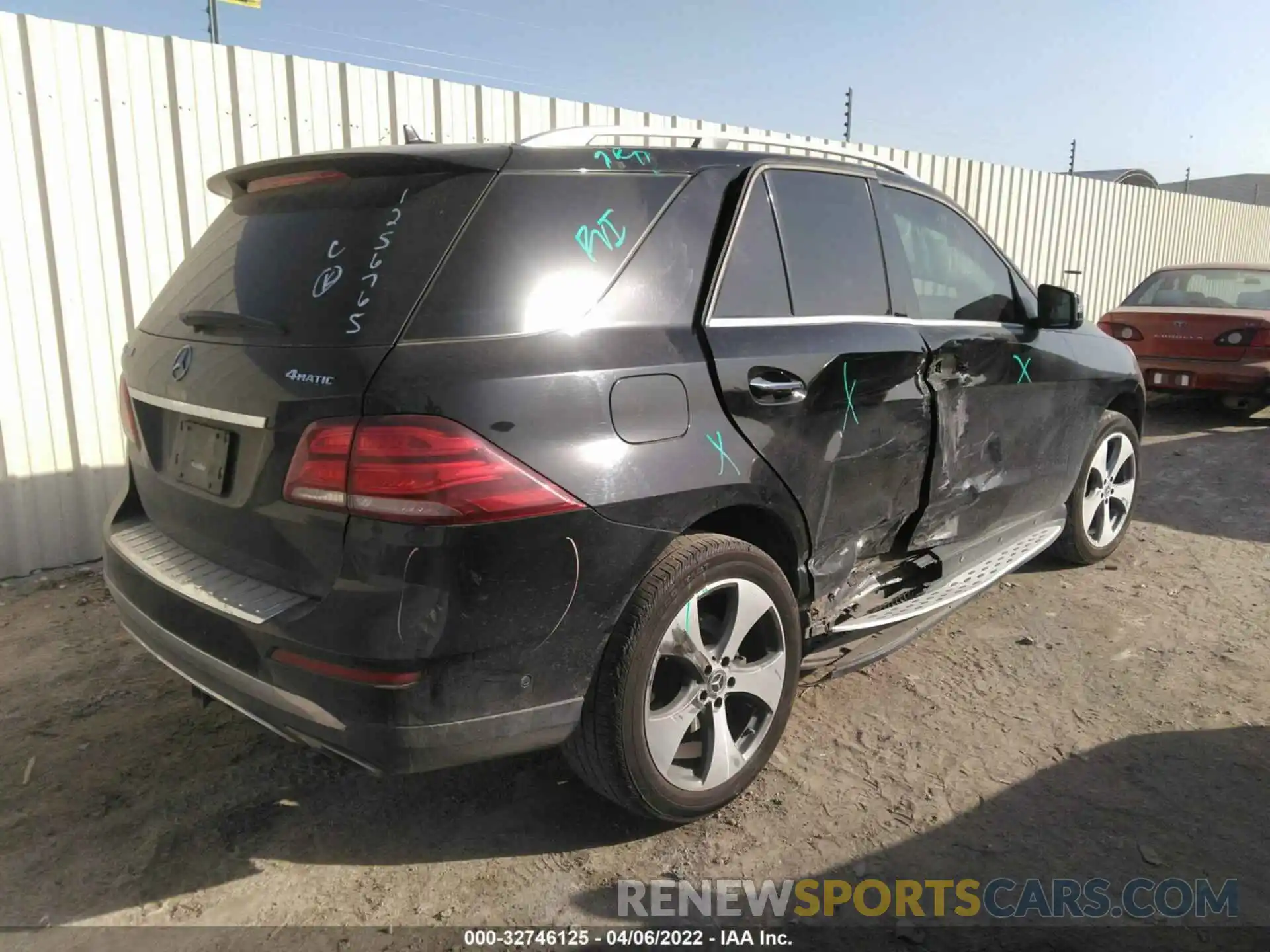 4 Фотография поврежденного автомобиля 4JGDA5GBXKB209431 MERCEDES-BENZ GLE 2019