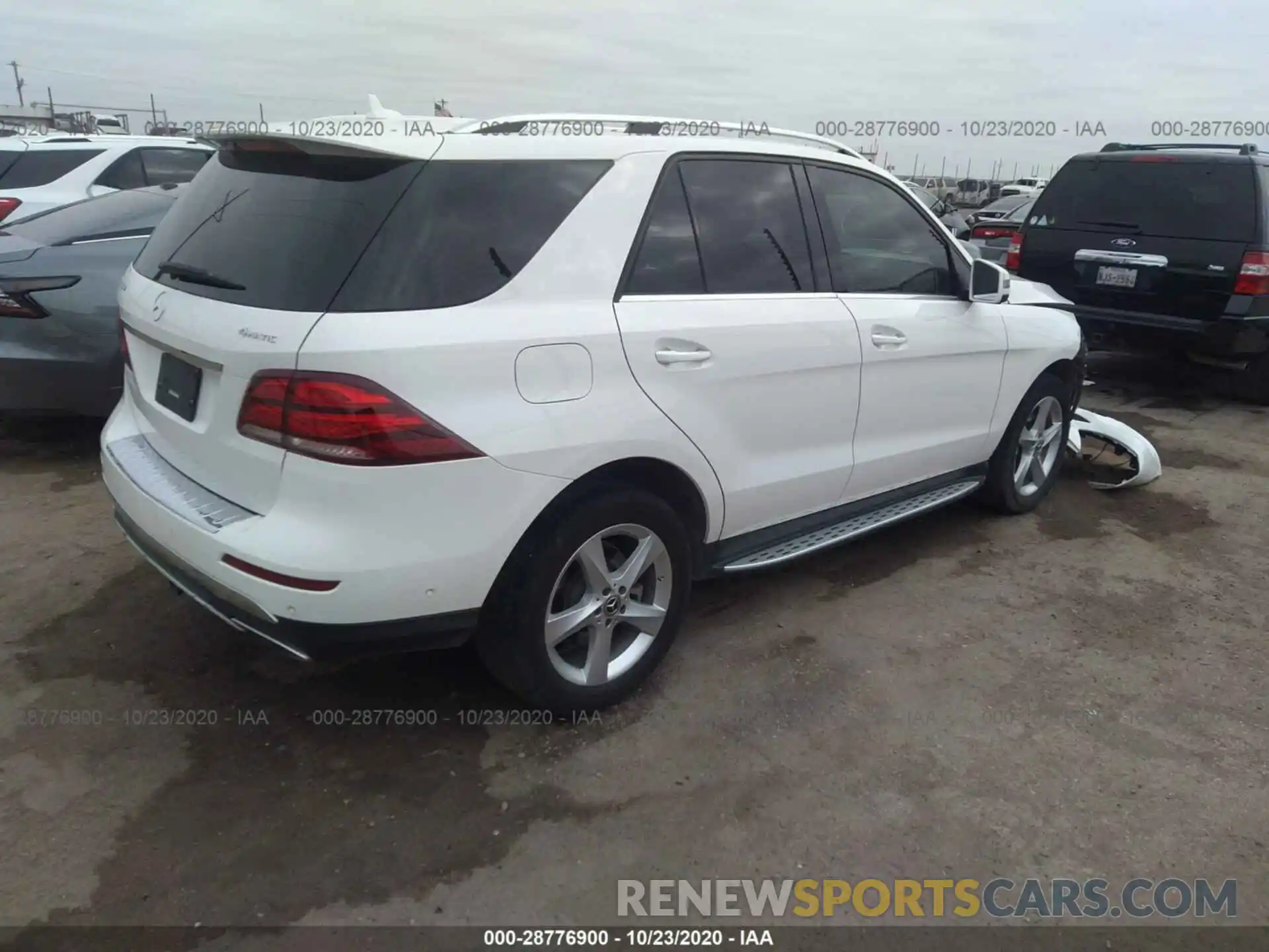 4 Photograph of a damaged car 4JGDA5GBXKB210420 MERCEDES-BENZ GLE 2019