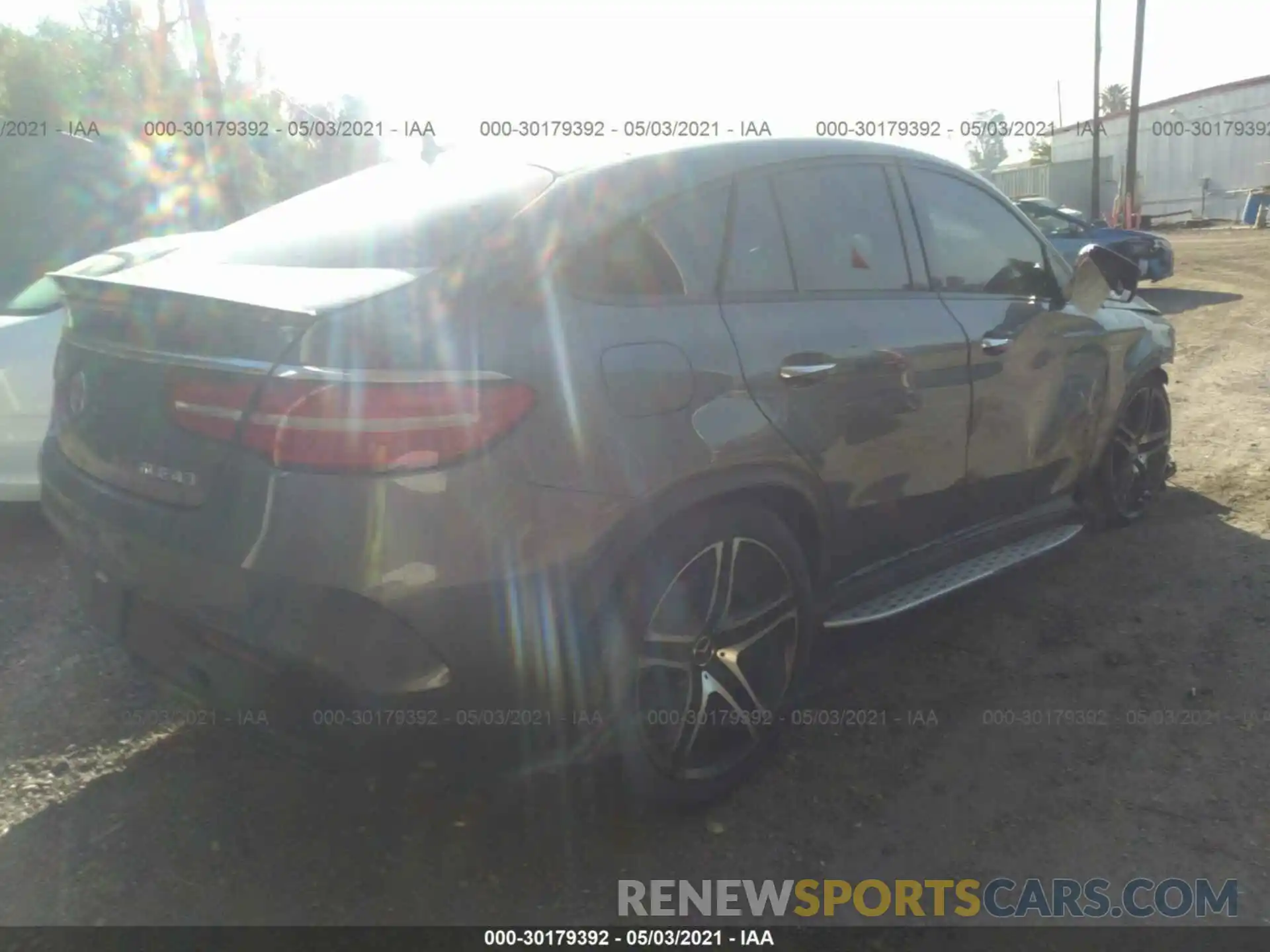 4 Photograph of a damaged car 4JGED6EB0KA153638 MERCEDES-BENZ GLE 2019