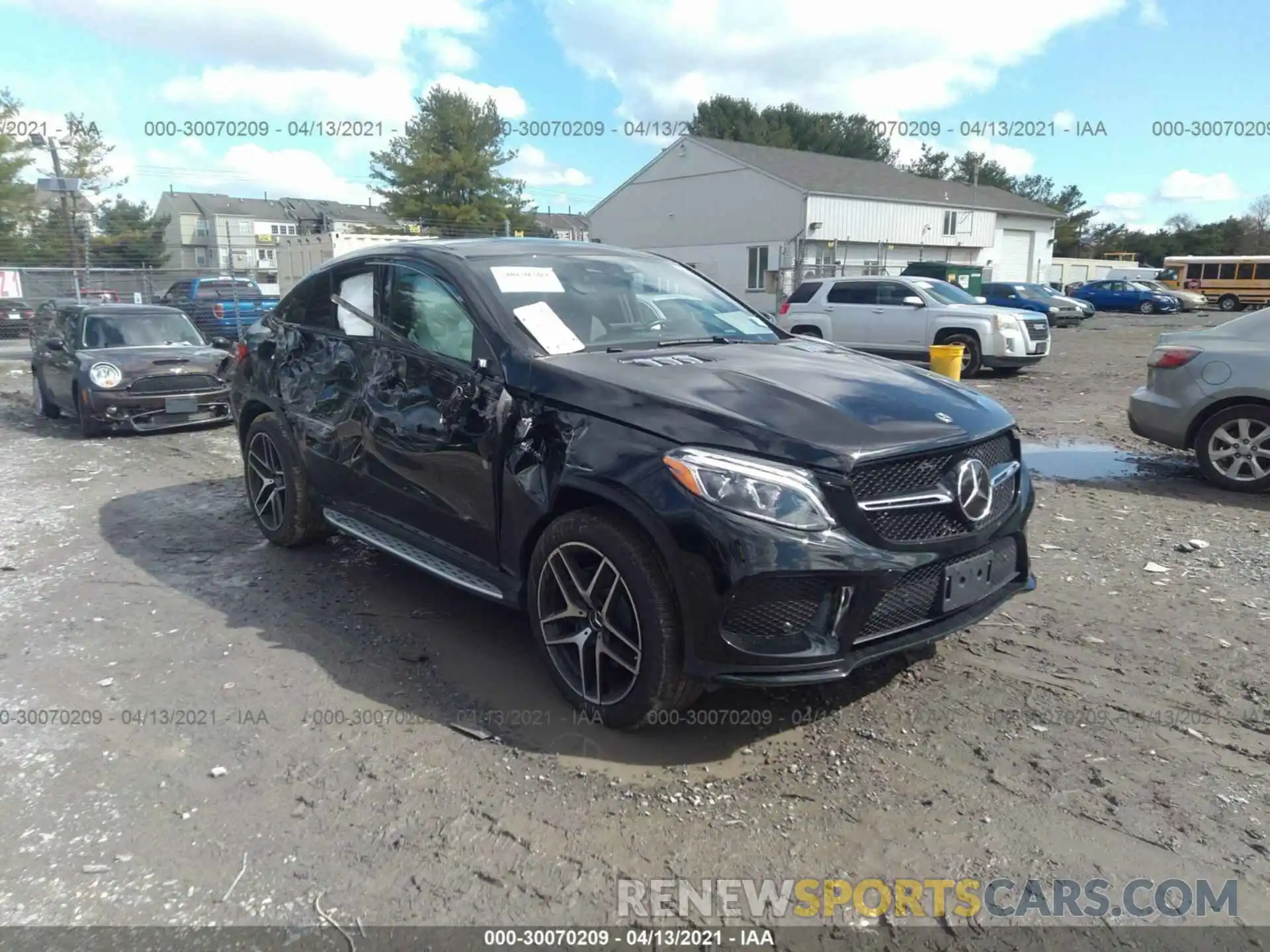 1 Photograph of a damaged car 4JGED6EB1KA151087 MERCEDES-BENZ GLE 2019