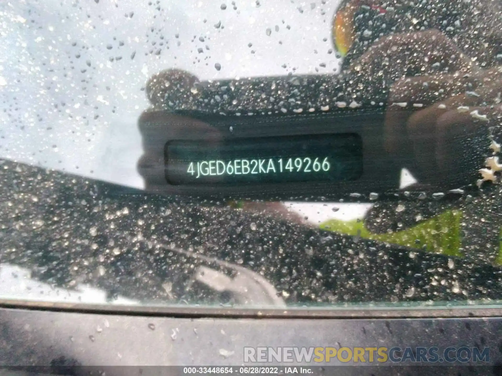 9 Photograph of a damaged car 4JGED6EB2KA149266 MERCEDES-BENZ GLE 2019