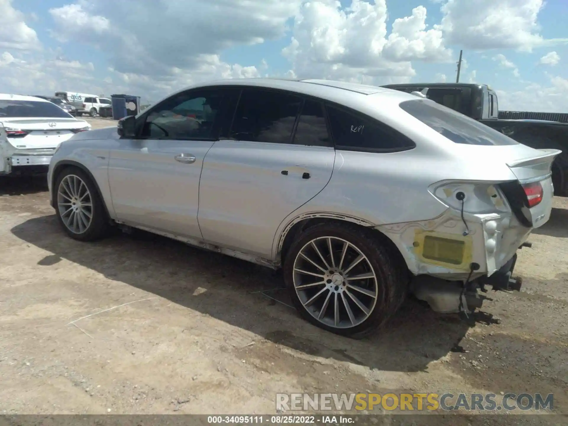 3 Photograph of a damaged car 4JGED6EB3KA141371 MERCEDES-BENZ GLE 2019