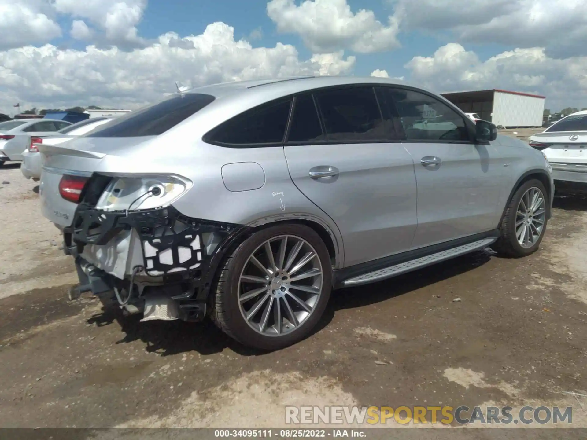 4 Photograph of a damaged car 4JGED6EB3KA141371 MERCEDES-BENZ GLE 2019