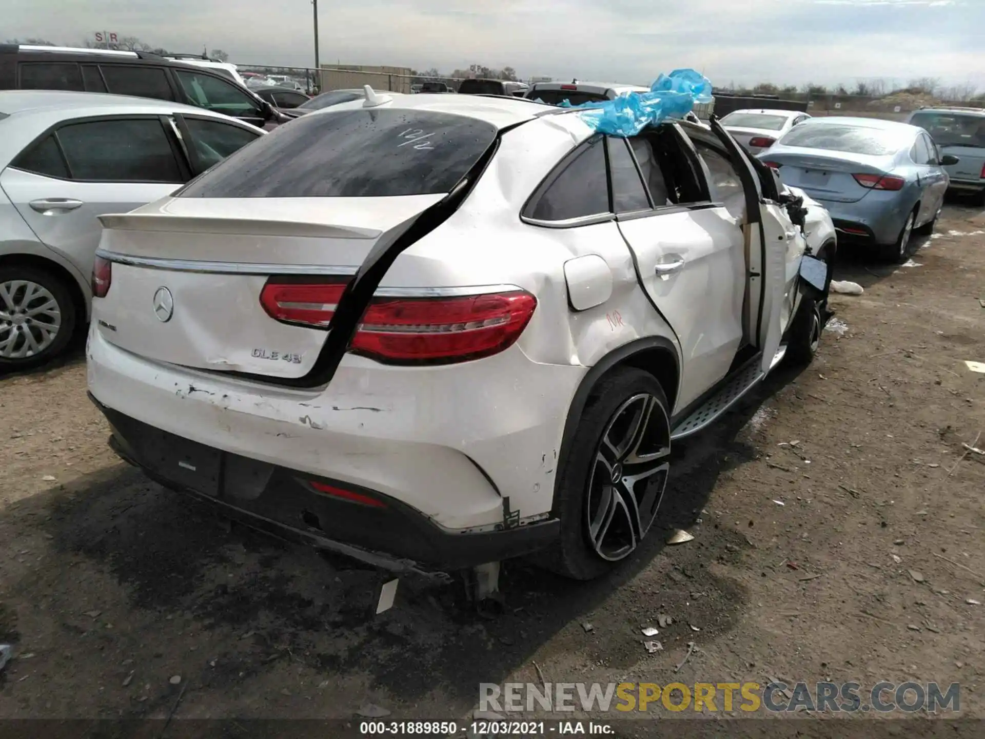 4 Photograph of a damaged car 4JGED6EB3KA142486 MERCEDES-BENZ GLE 2019