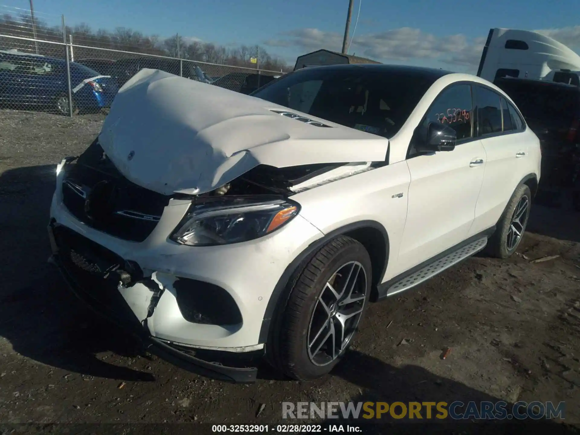 2 Photograph of a damaged car 4JGED6EB5KA137757 MERCEDES-BENZ GLE 2019