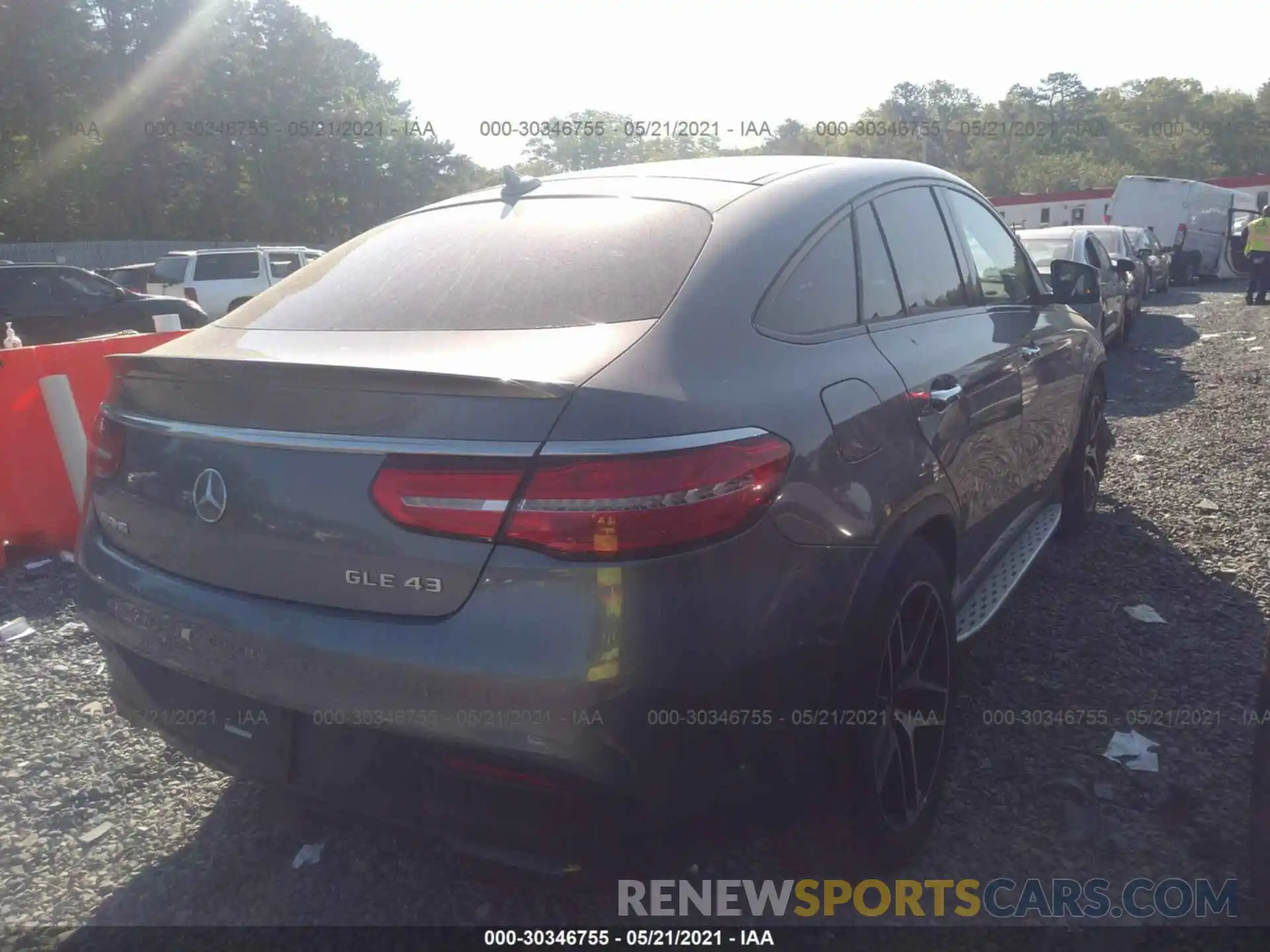 4 Photograph of a damaged car 4JGED6EB6KA152574 MERCEDES-BENZ GLE 2019