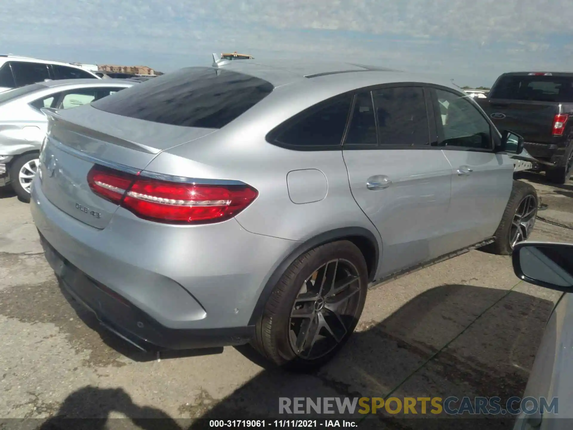 4 Фотография поврежденного автомобиля 4JGED6EB7KA137484 MERCEDES-BENZ GLE 2019