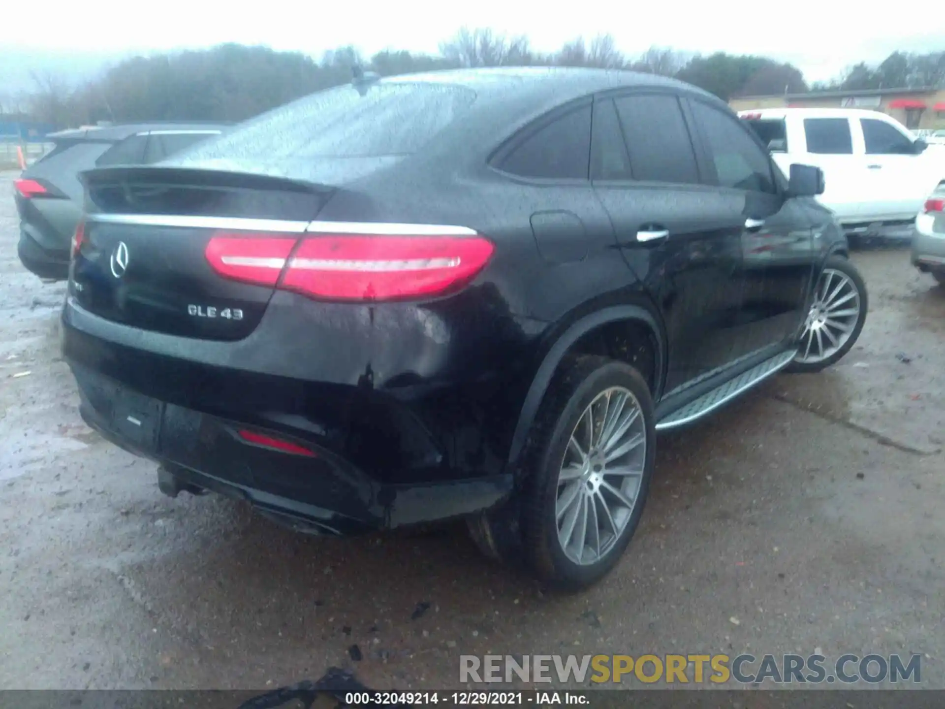 4 Photograph of a damaged car 4JGED6EB9KA135963 MERCEDES-BENZ GLE 2019