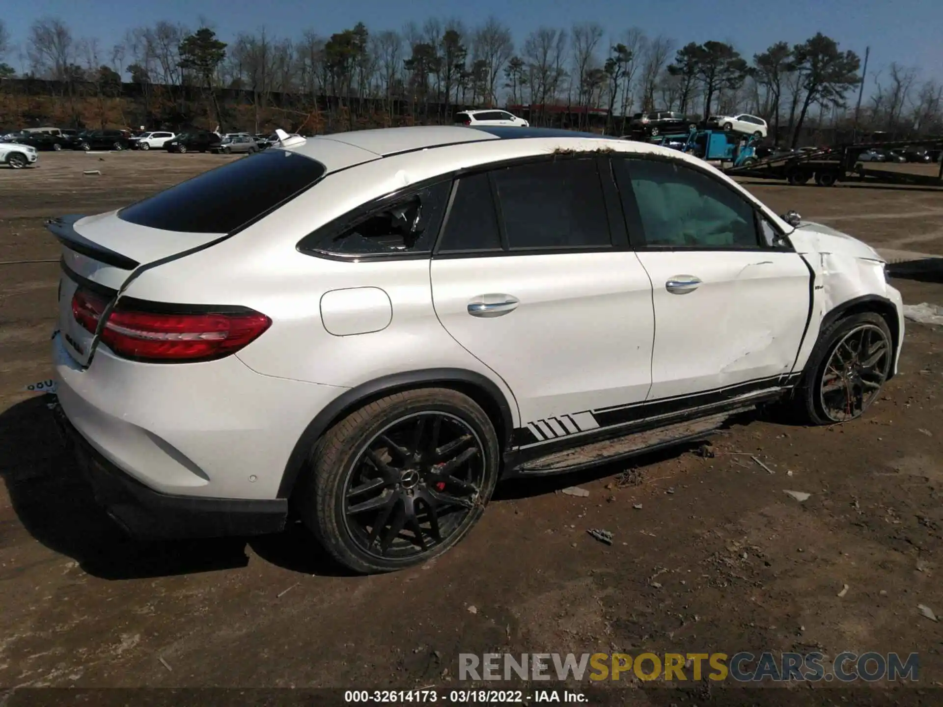 4 Photograph of a damaged car 4JGED7FB0KA134673 MERCEDES-BENZ GLE 2019