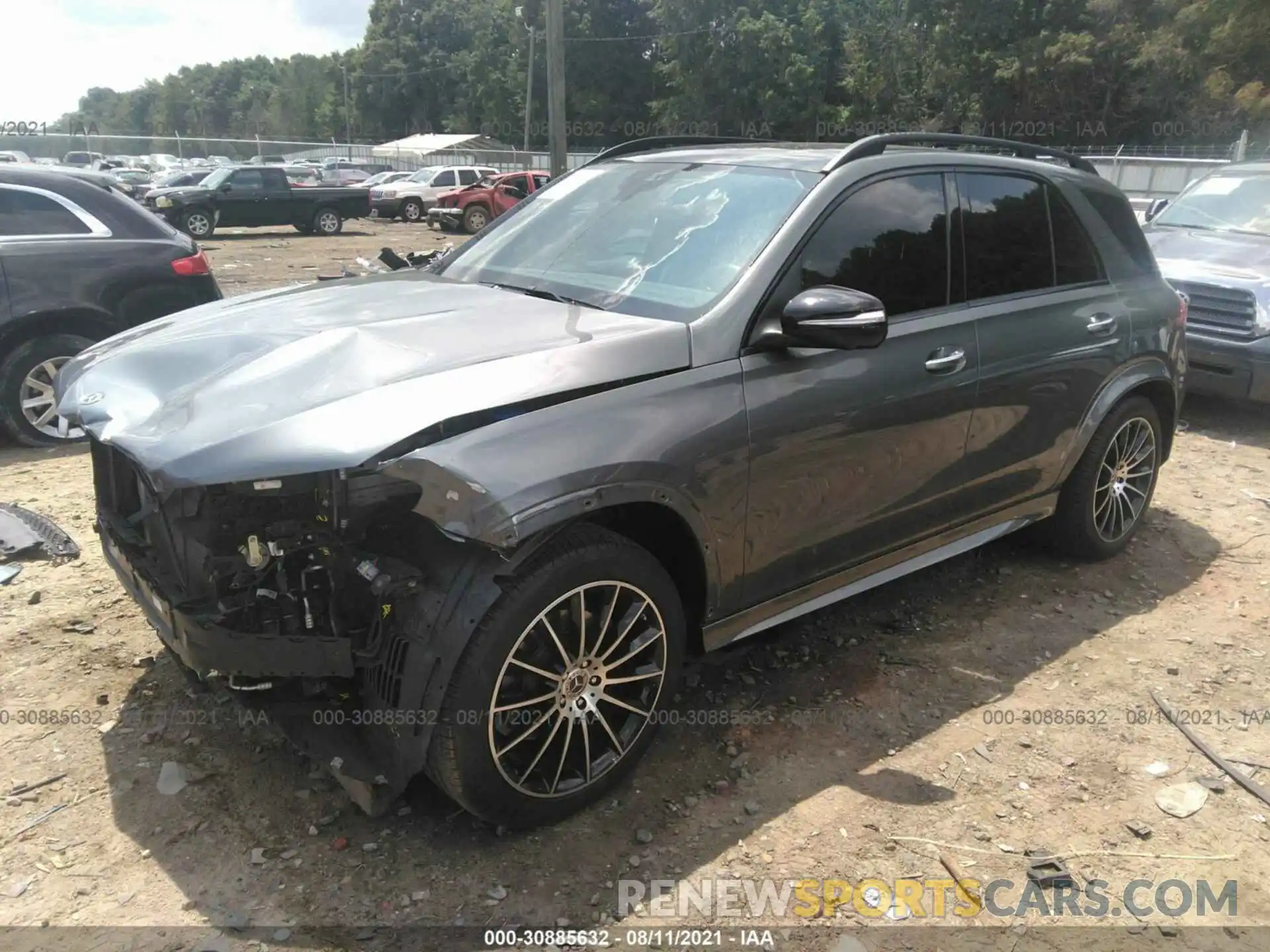 2 Photograph of a damaged car 4JGFB4JB0LA156111 MERCEDES-BENZ GLE 2020