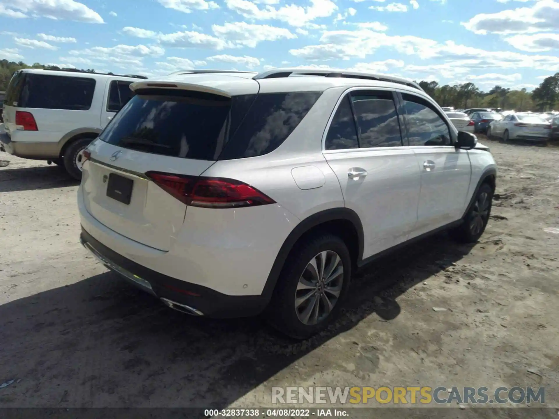 4 Photograph of a damaged car 4JGFB4JB1LA174732 MERCEDES-BENZ GLE 2020