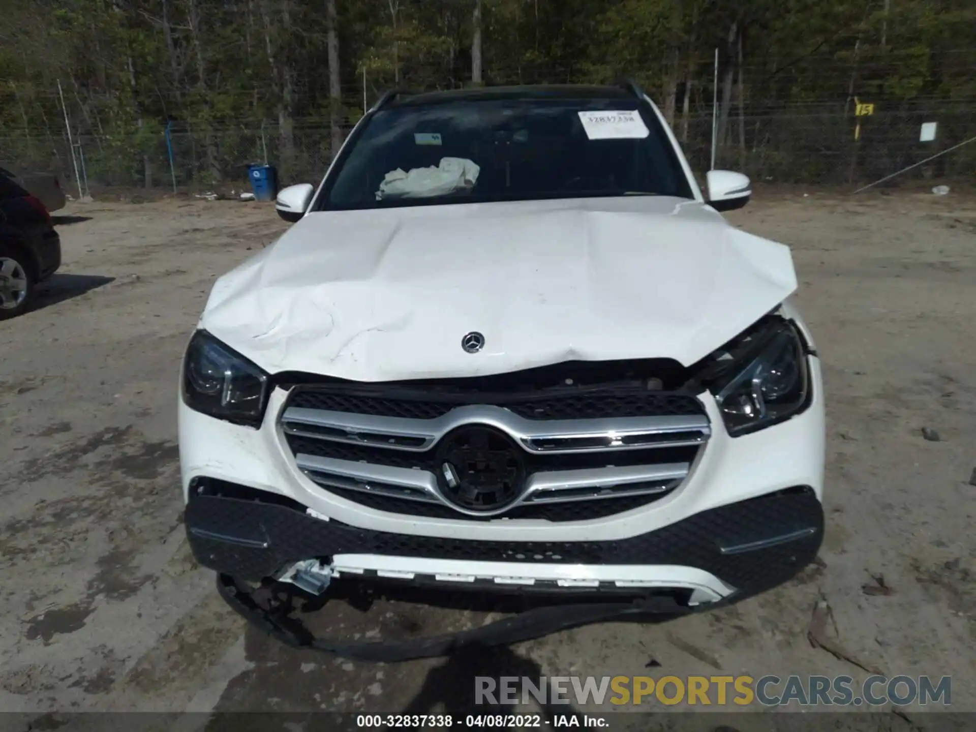 6 Photograph of a damaged car 4JGFB4JB1LA174732 MERCEDES-BENZ GLE 2020