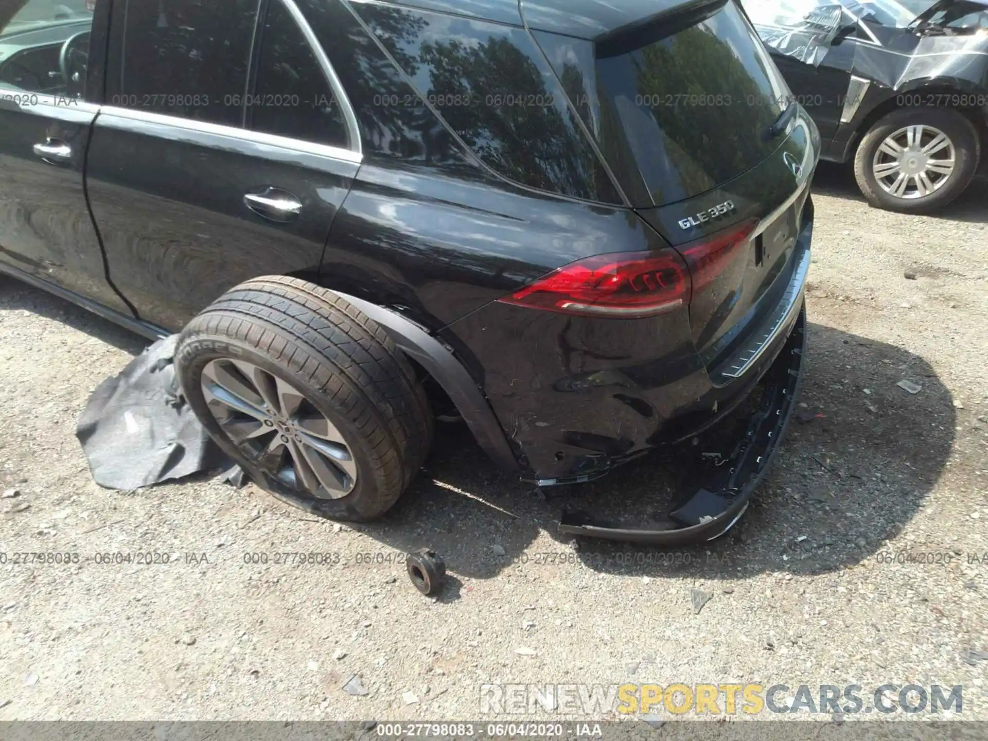 6 Photograph of a damaged car 4JGFB4JB1LA204537 MERCEDES-BENZ GLE 2020