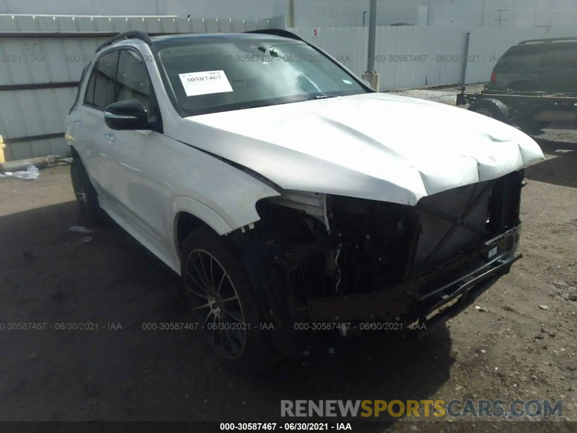 1 Photograph of a damaged car 4JGFB4JB1LA297009 MERCEDES-BENZ GLE 2020