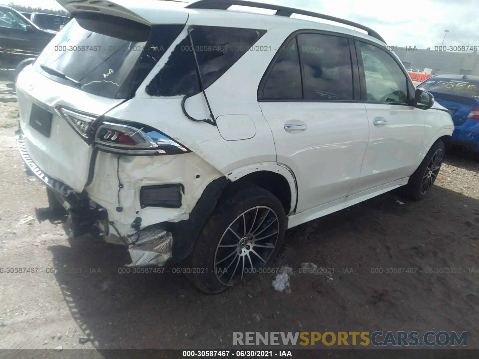 4 Photograph of a damaged car 4JGFB4JB1LA297009 MERCEDES-BENZ GLE 2020