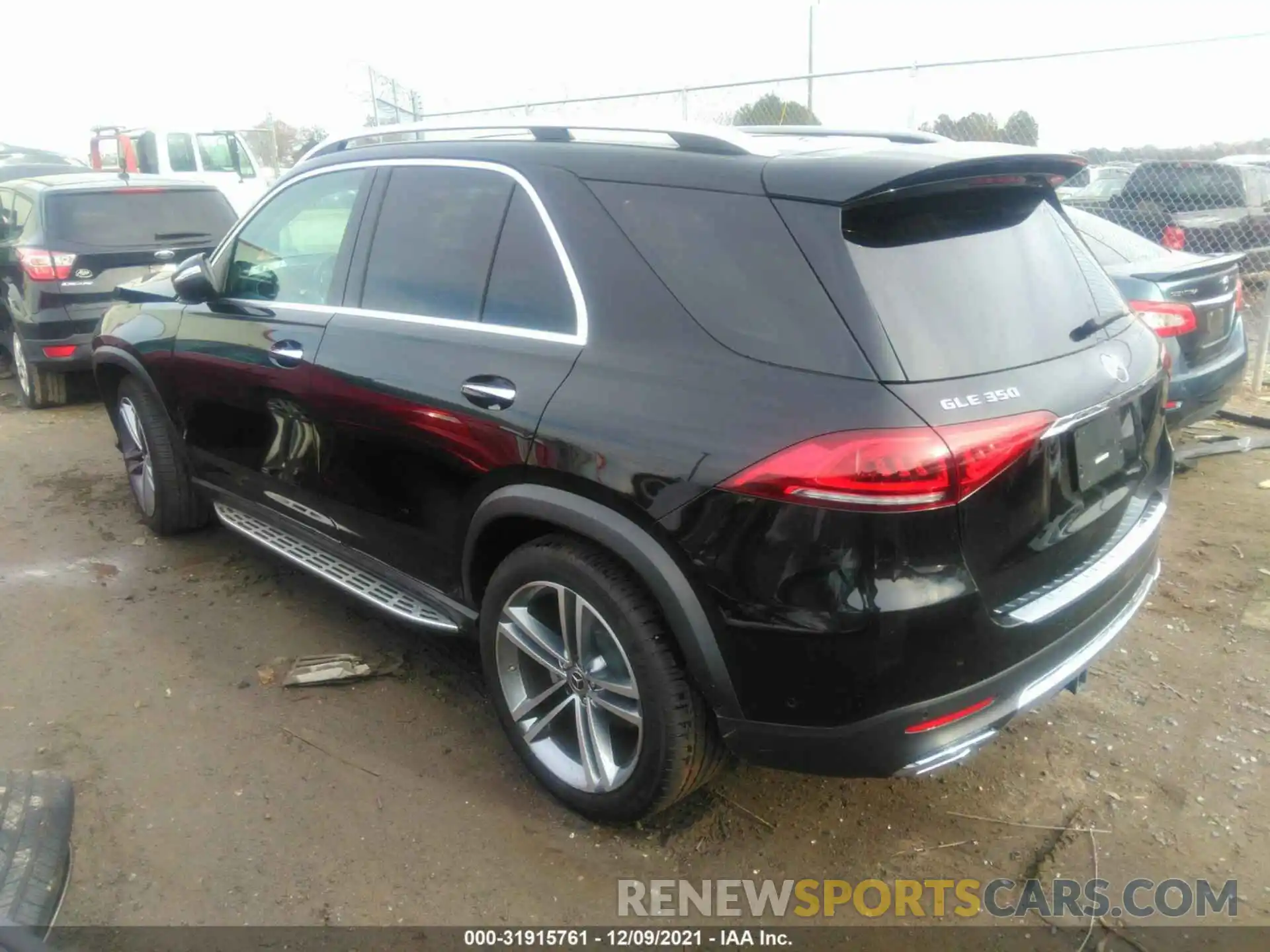 3 Photograph of a damaged car 4JGFB4JB4LA295237 MERCEDES-BENZ GLE 2020