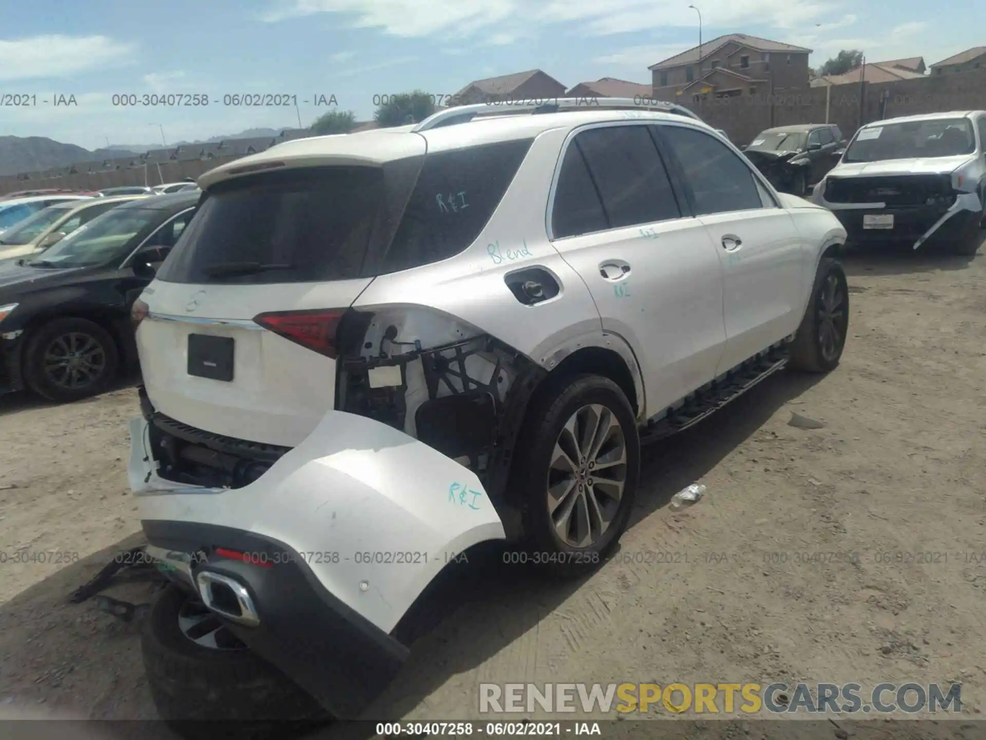 4 Photograph of a damaged car 4JGFB4JB7LA130640 MERCEDES-BENZ GLE 2020