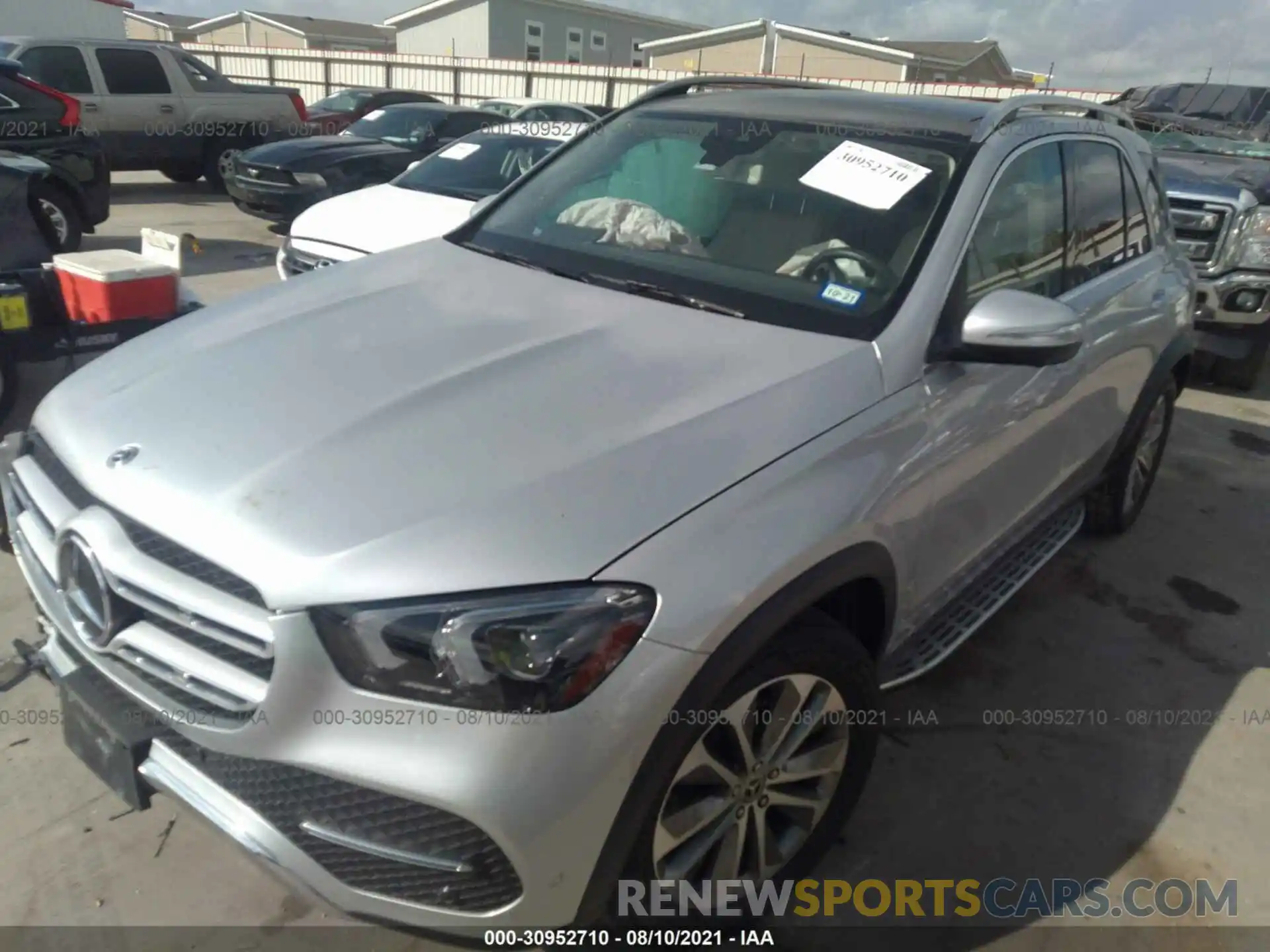 2 Photograph of a damaged car 4JGFB4JB7LA136065 MERCEDES-BENZ GLE 2020