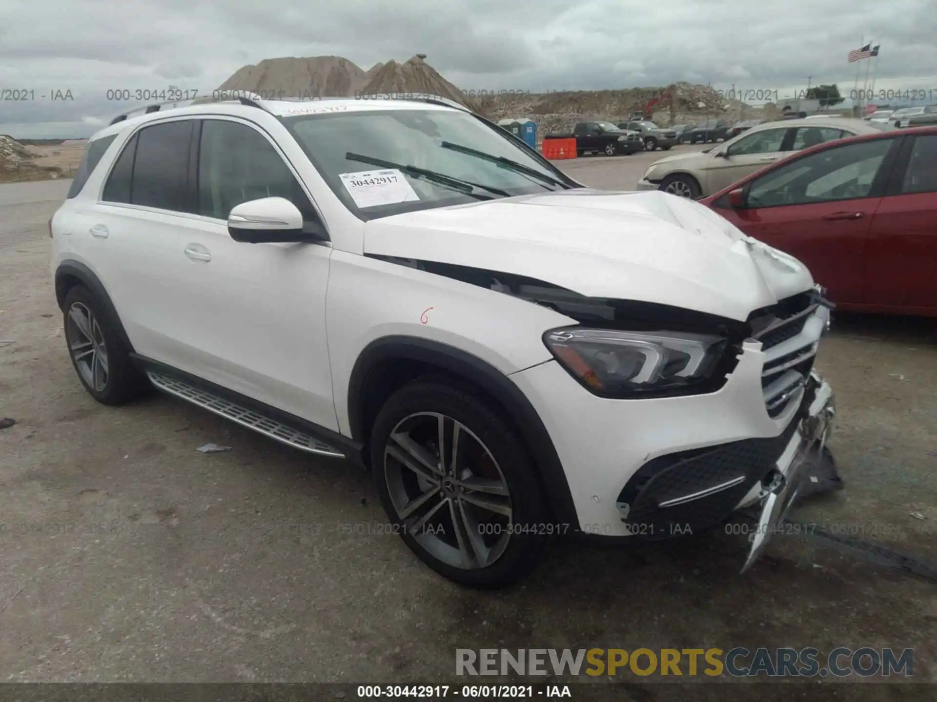 1 Photograph of a damaged car 4JGFB4JB8LA292387 MERCEDES-BENZ GLE 2020