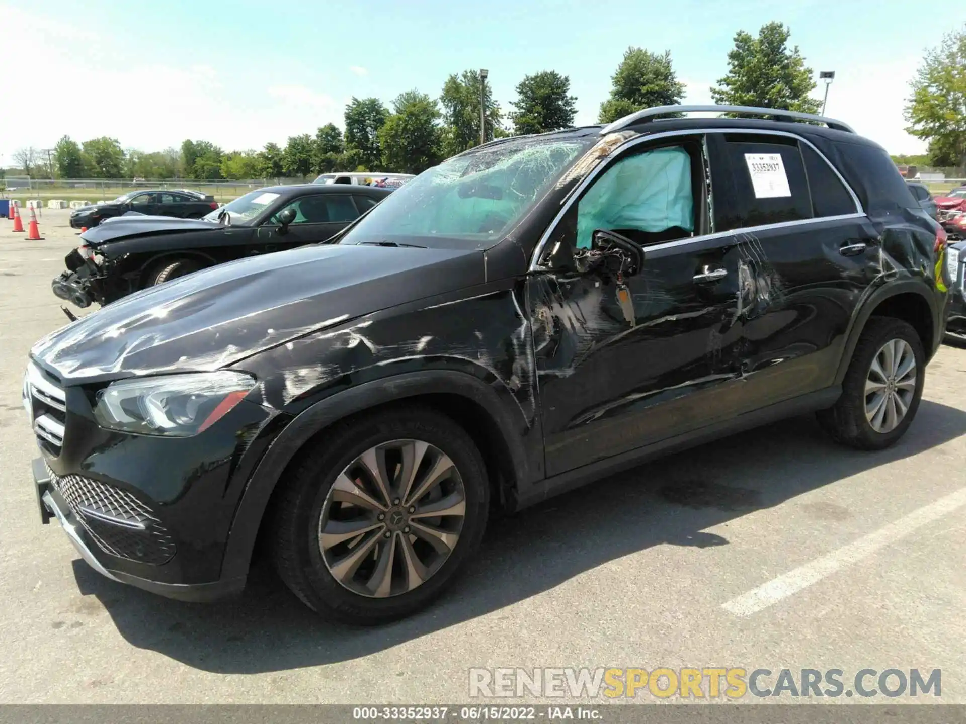 2 Photograph of a damaged car 4JGFB4JB9LA150730 MERCEDES-BENZ GLE 2020