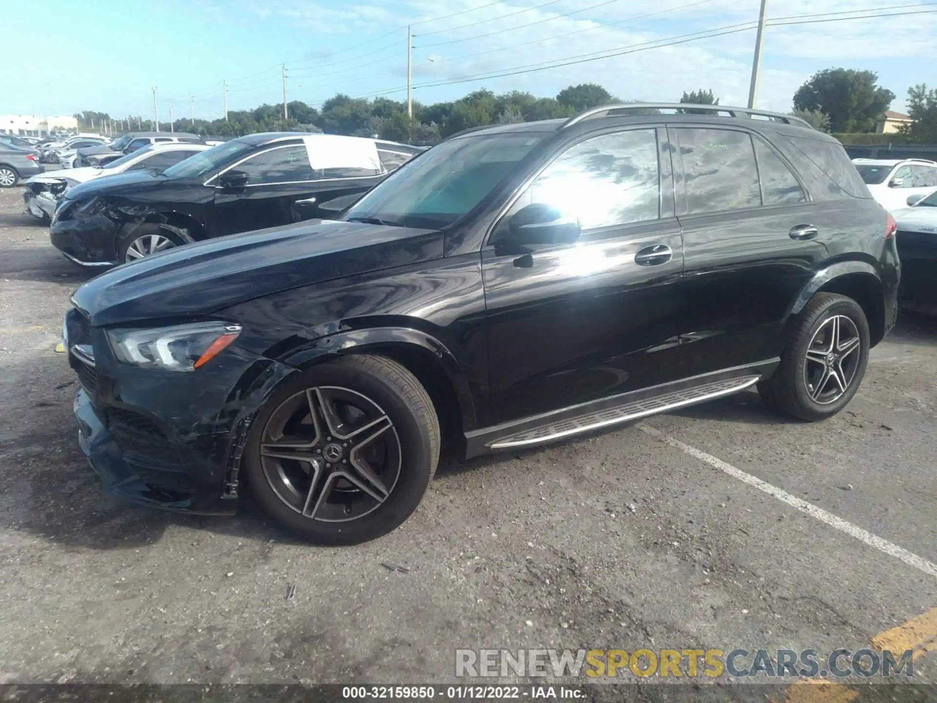 2 Photograph of a damaged car 4JGFB4JB9LA178401 MERCEDES-BENZ GLE 2020