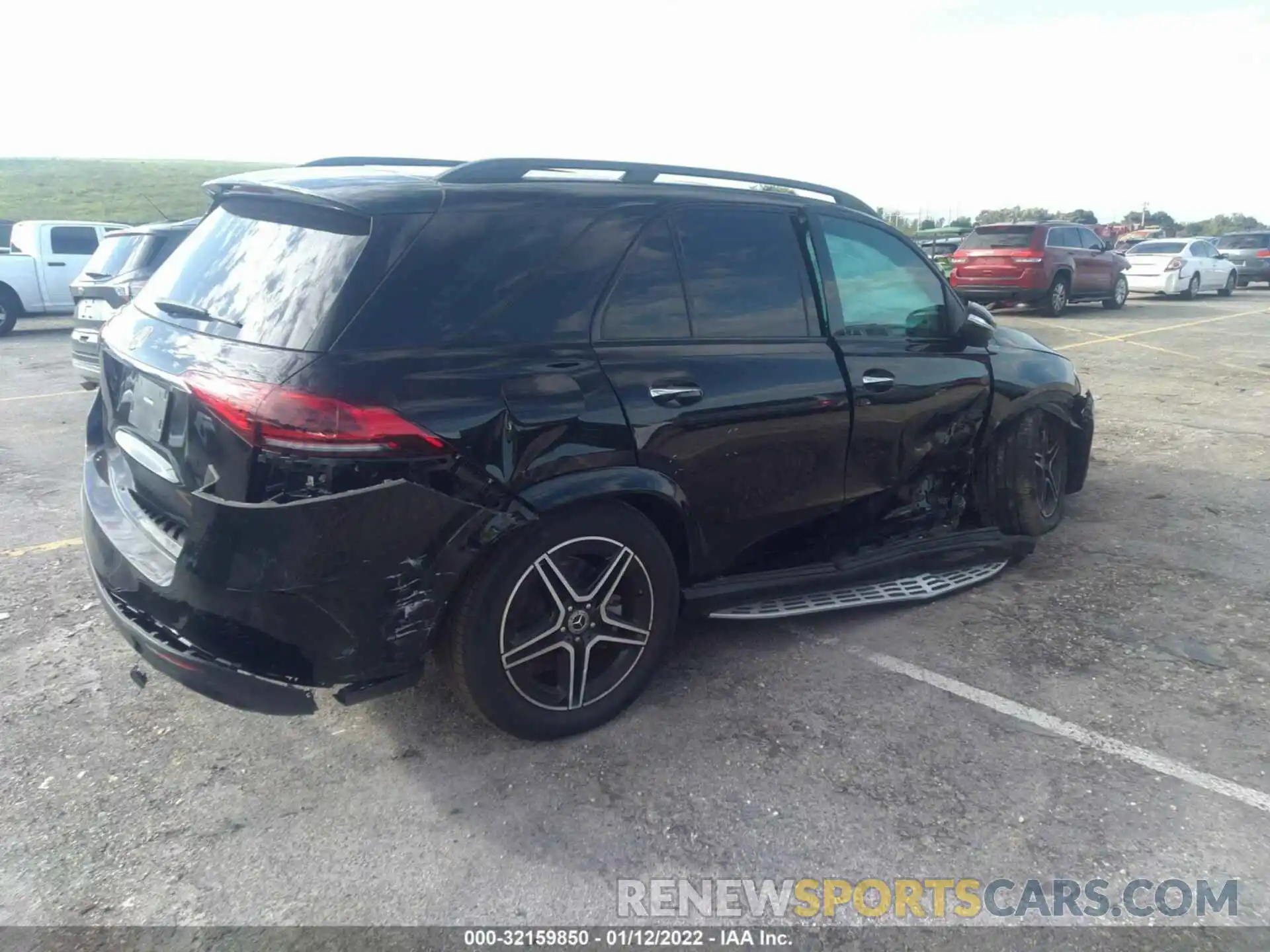 4 Photograph of a damaged car 4JGFB4JB9LA178401 MERCEDES-BENZ GLE 2020