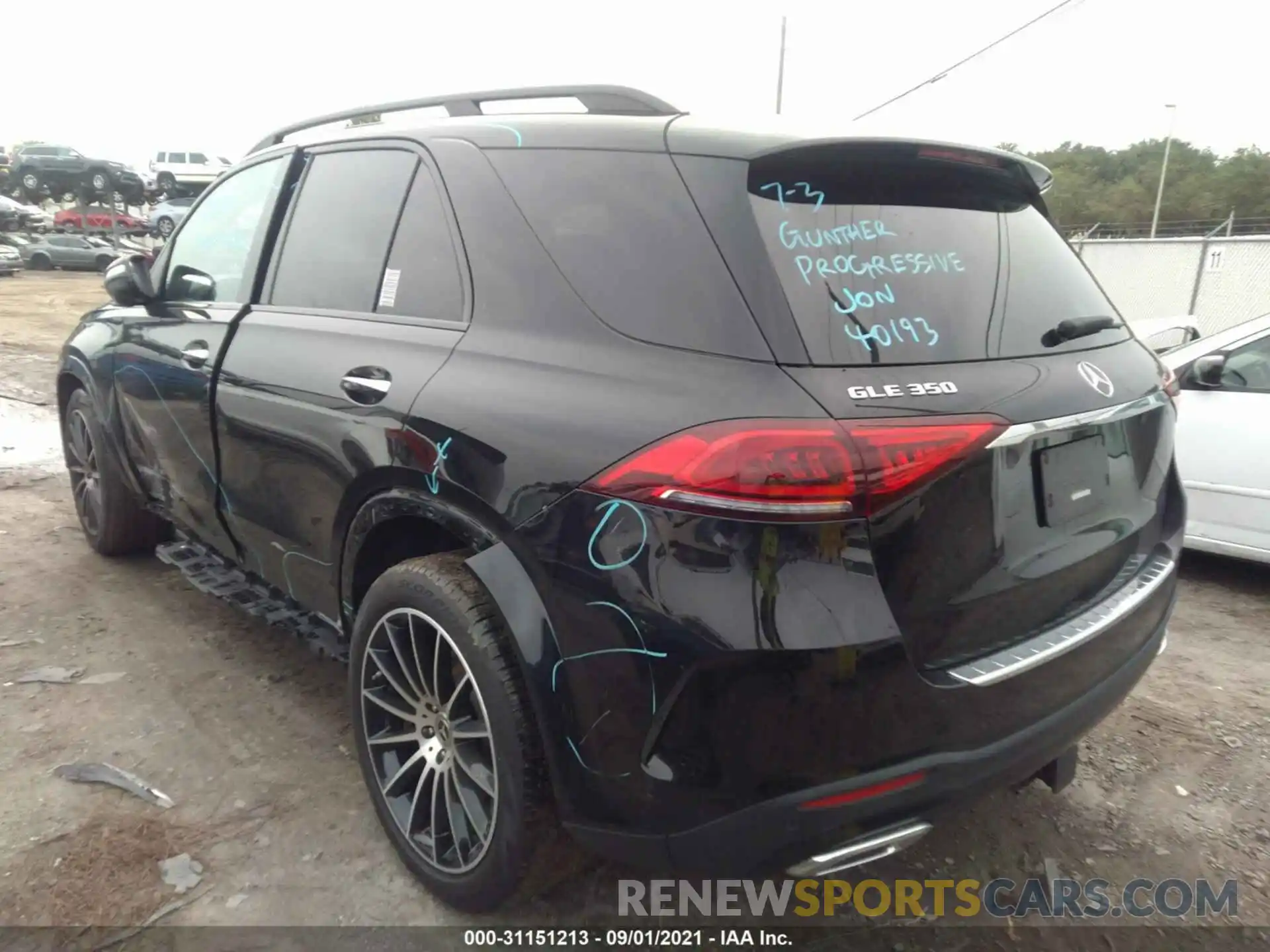 3 Photograph of a damaged car 4JGFB4JB9LA200087 MERCEDES-BENZ GLE 2020