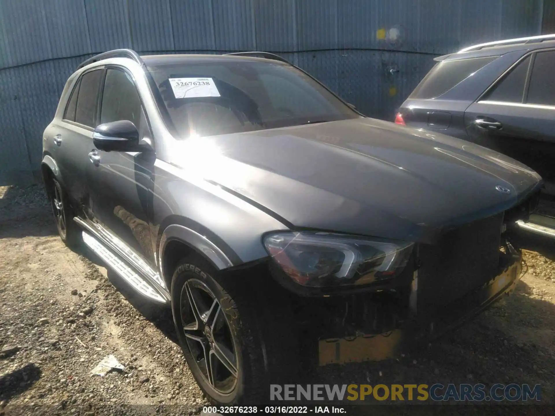 1 Photograph of a damaged car 4JGFB4JBXLA243076 MERCEDES-BENZ GLE 2020