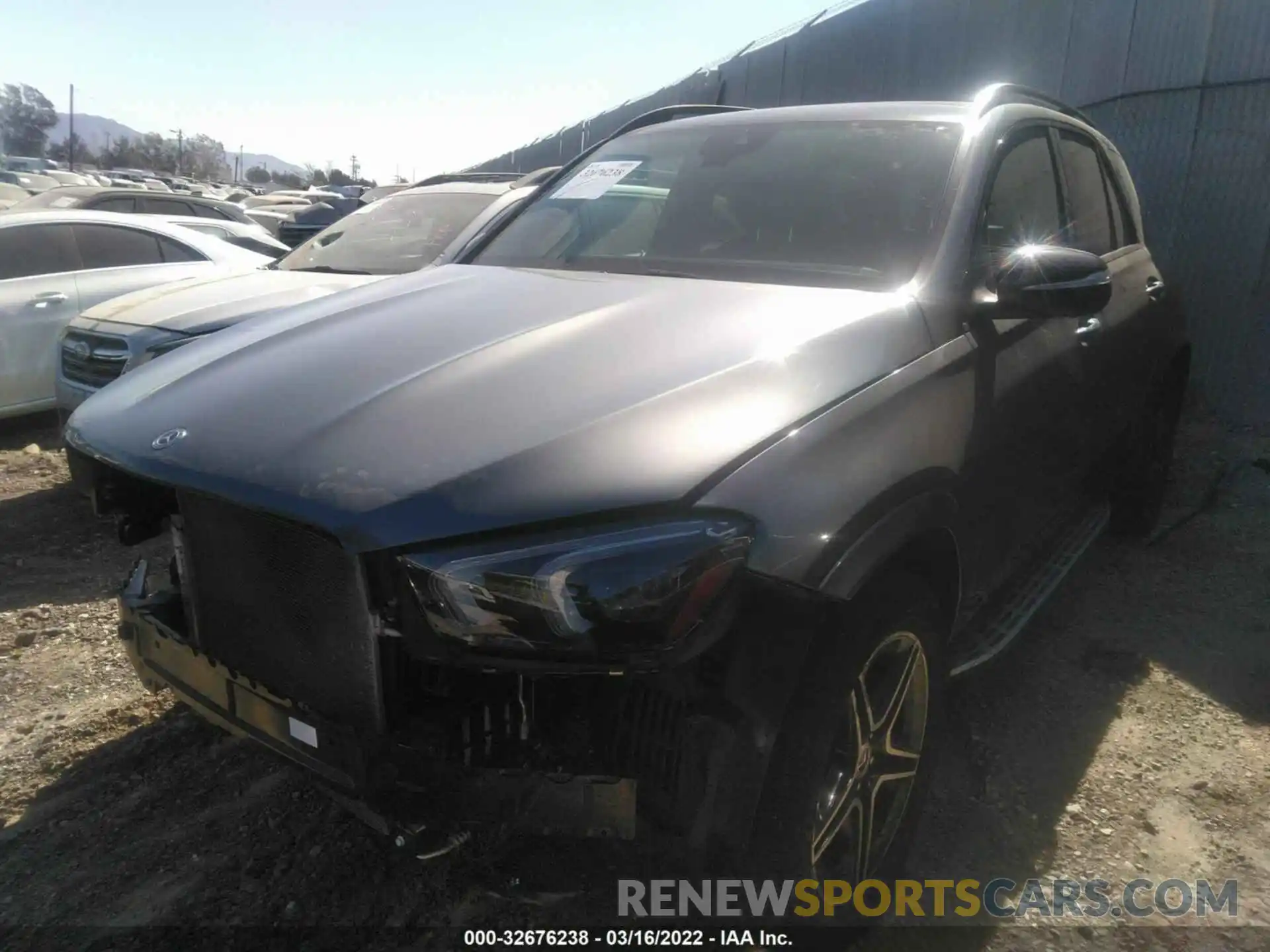 2 Photograph of a damaged car 4JGFB4JBXLA243076 MERCEDES-BENZ GLE 2020