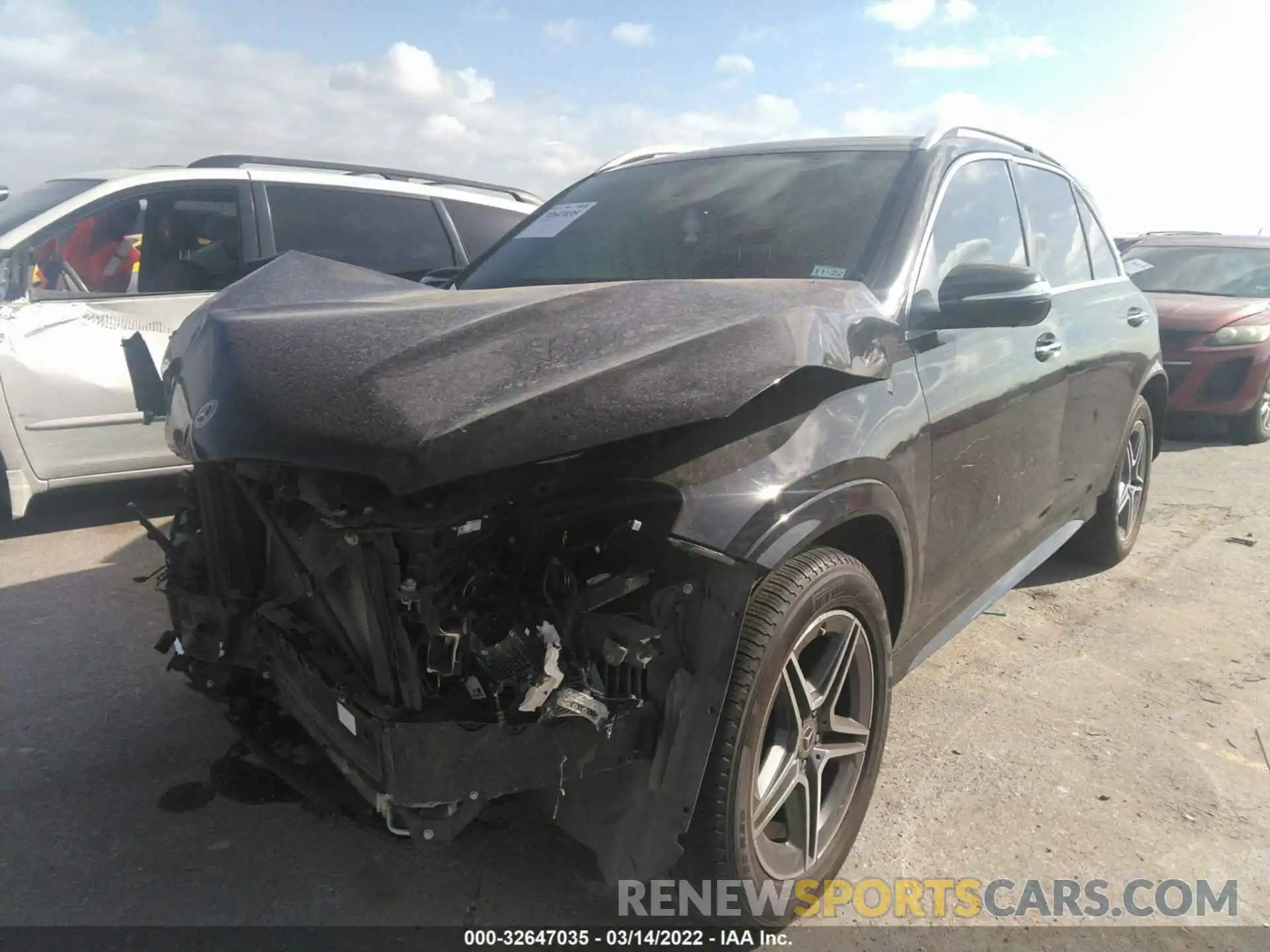 2 Photograph of a damaged car 4JGFB4JE2LA169050 MERCEDES-BENZ GLE 2020