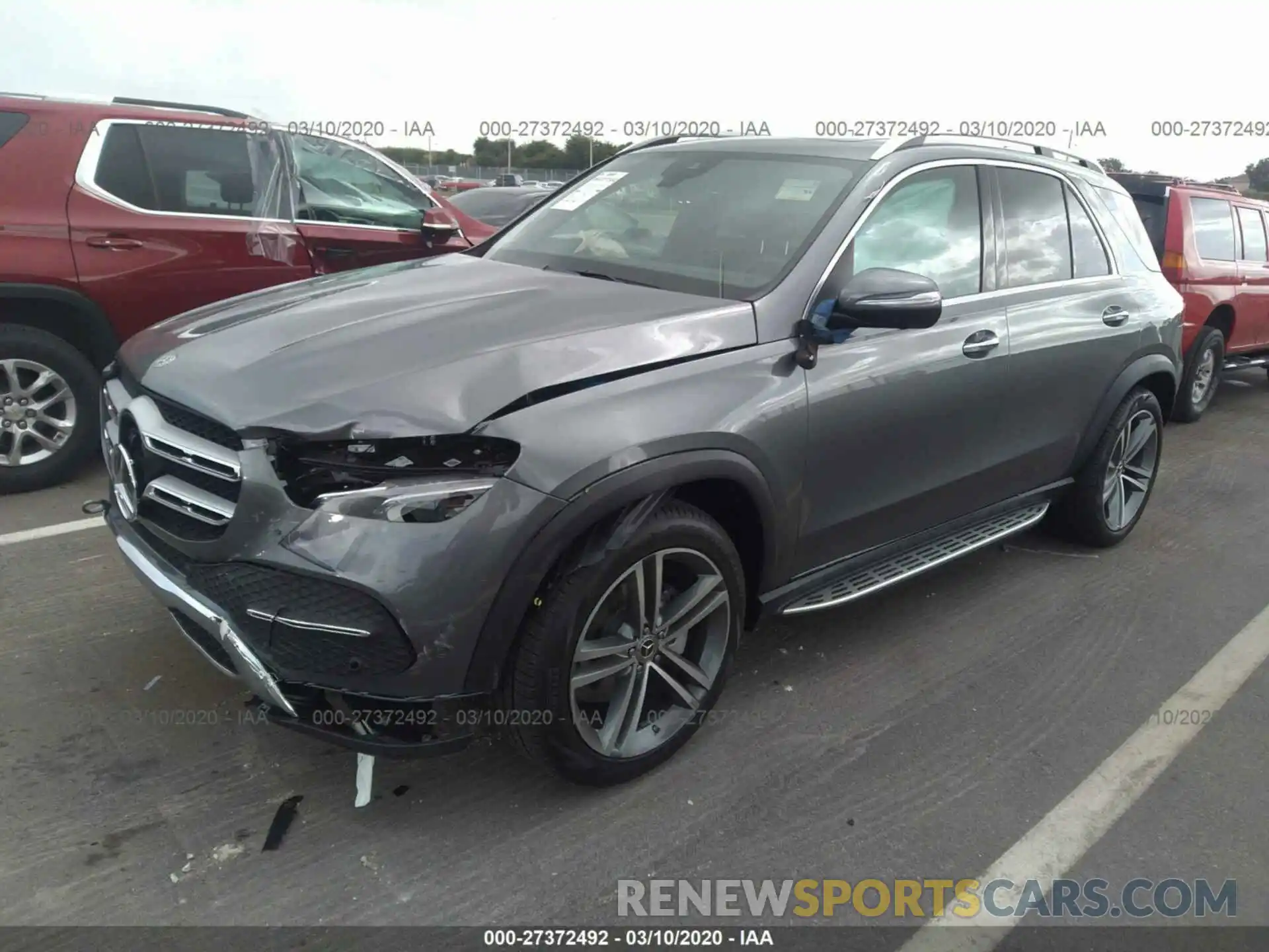 2 Photograph of a damaged car 4JGFB4JE4LA191860 MERCEDES-BENZ GLE 2020