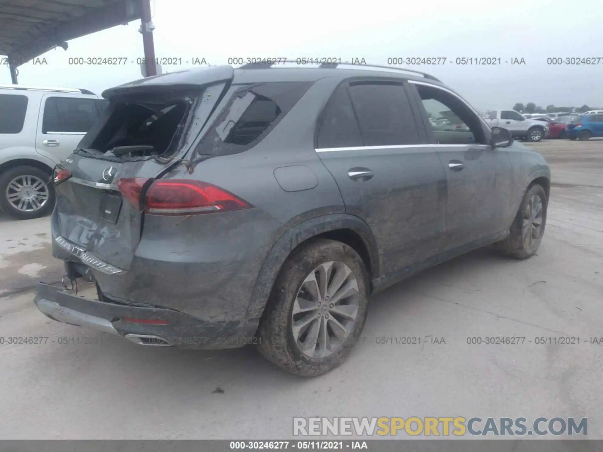 4 Photograph of a damaged car 4JGFB4JE4LA206504 MERCEDES-BENZ GLE 2020