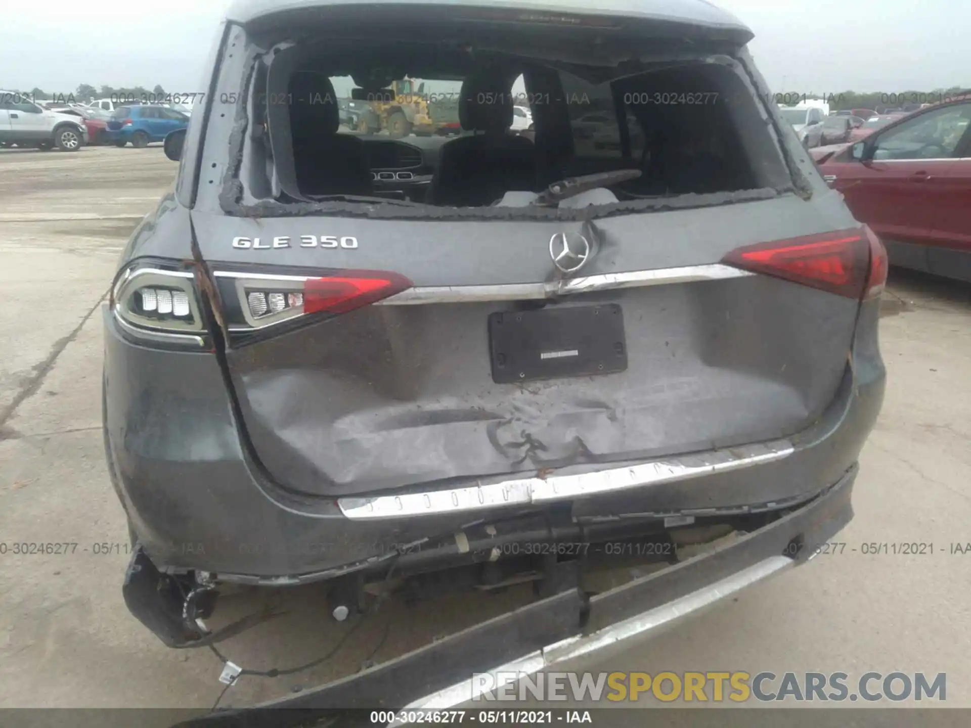 6 Photograph of a damaged car 4JGFB4JE4LA206504 MERCEDES-BENZ GLE 2020