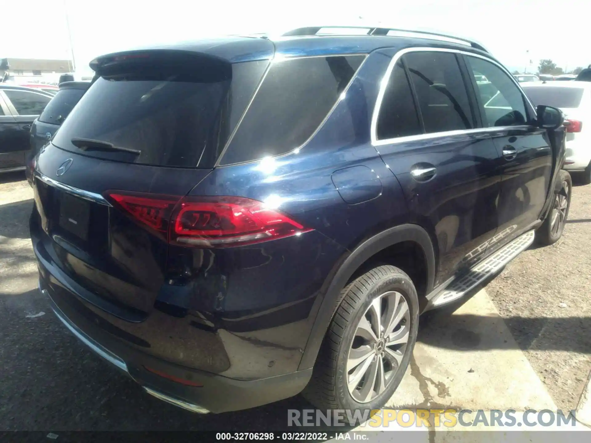 4 Photograph of a damaged car 4JGFB4JE6LA213759 MERCEDES-BENZ GLE 2020