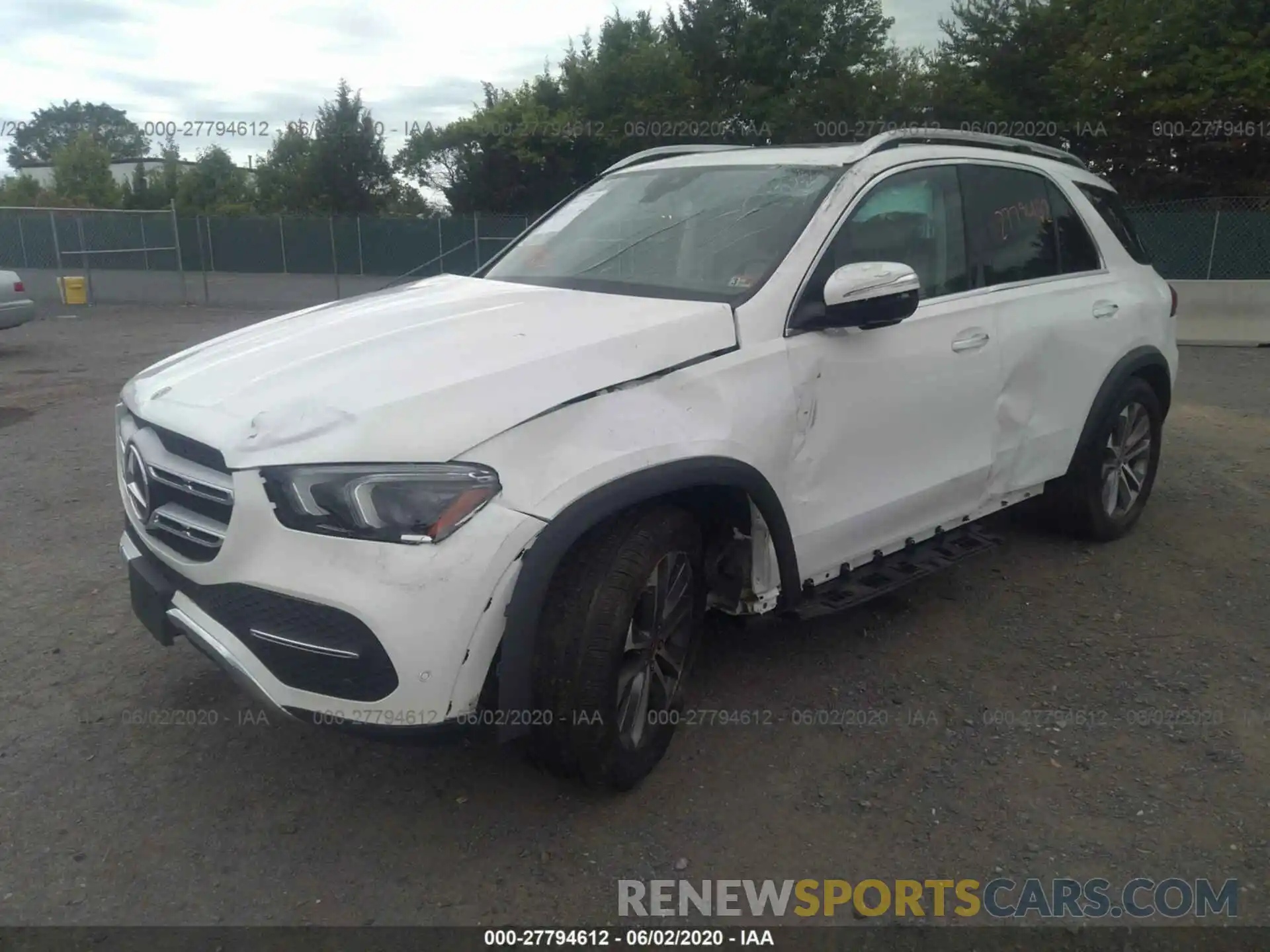 2 Photograph of a damaged car 4JGFB4KB0LA047002 MERCEDES-BENZ GLE 2020