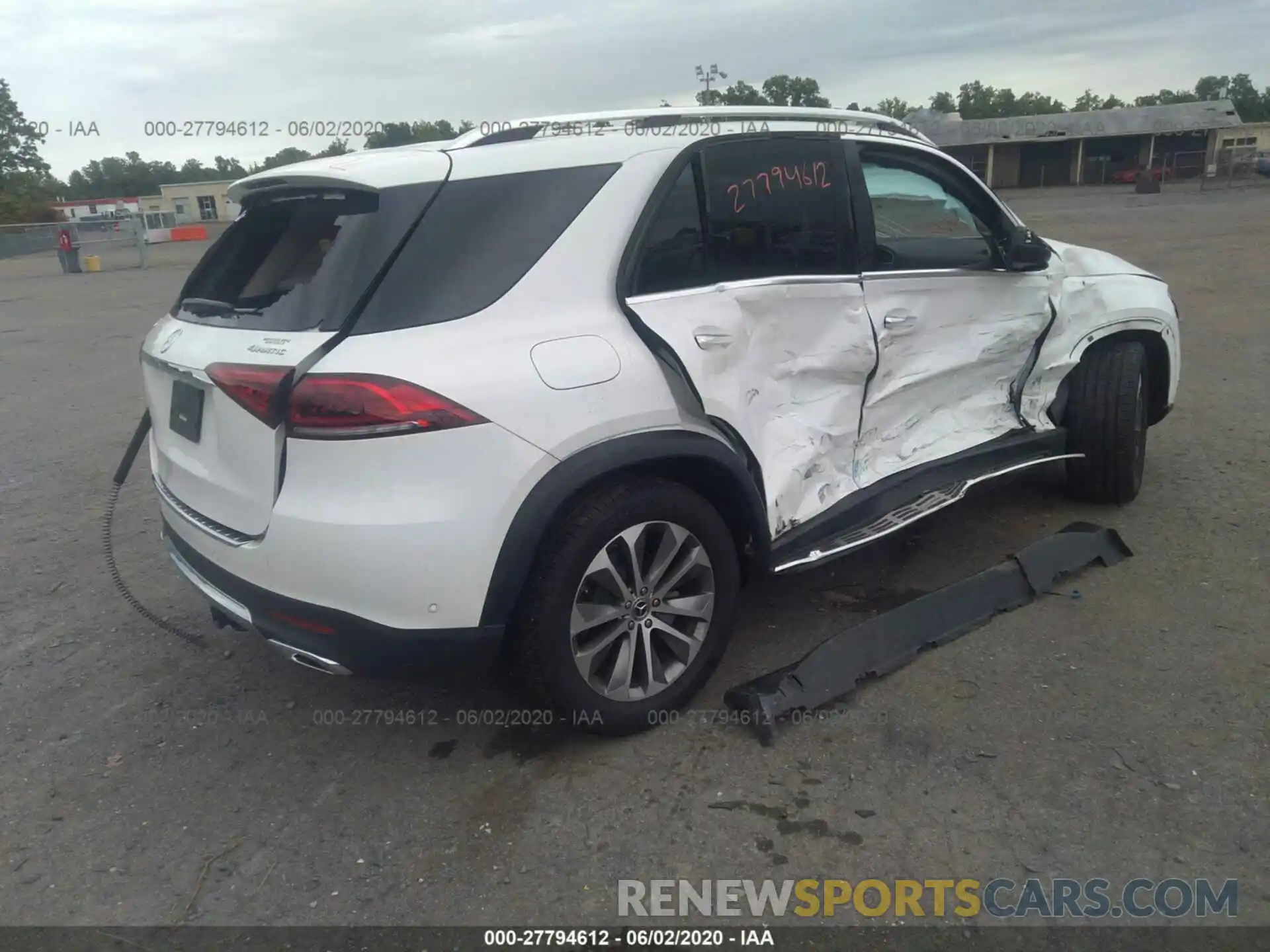 4 Photograph of a damaged car 4JGFB4KB0LA047002 MERCEDES-BENZ GLE 2020