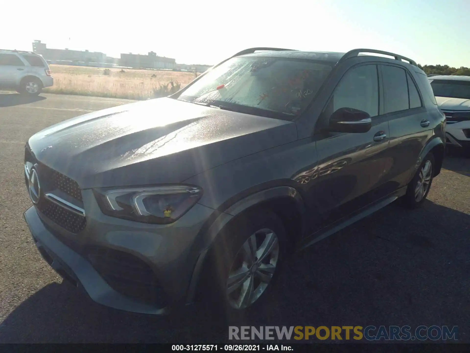 2 Photograph of a damaged car 4JGFB4KB0LA068335 MERCEDES-BENZ GLE 2020