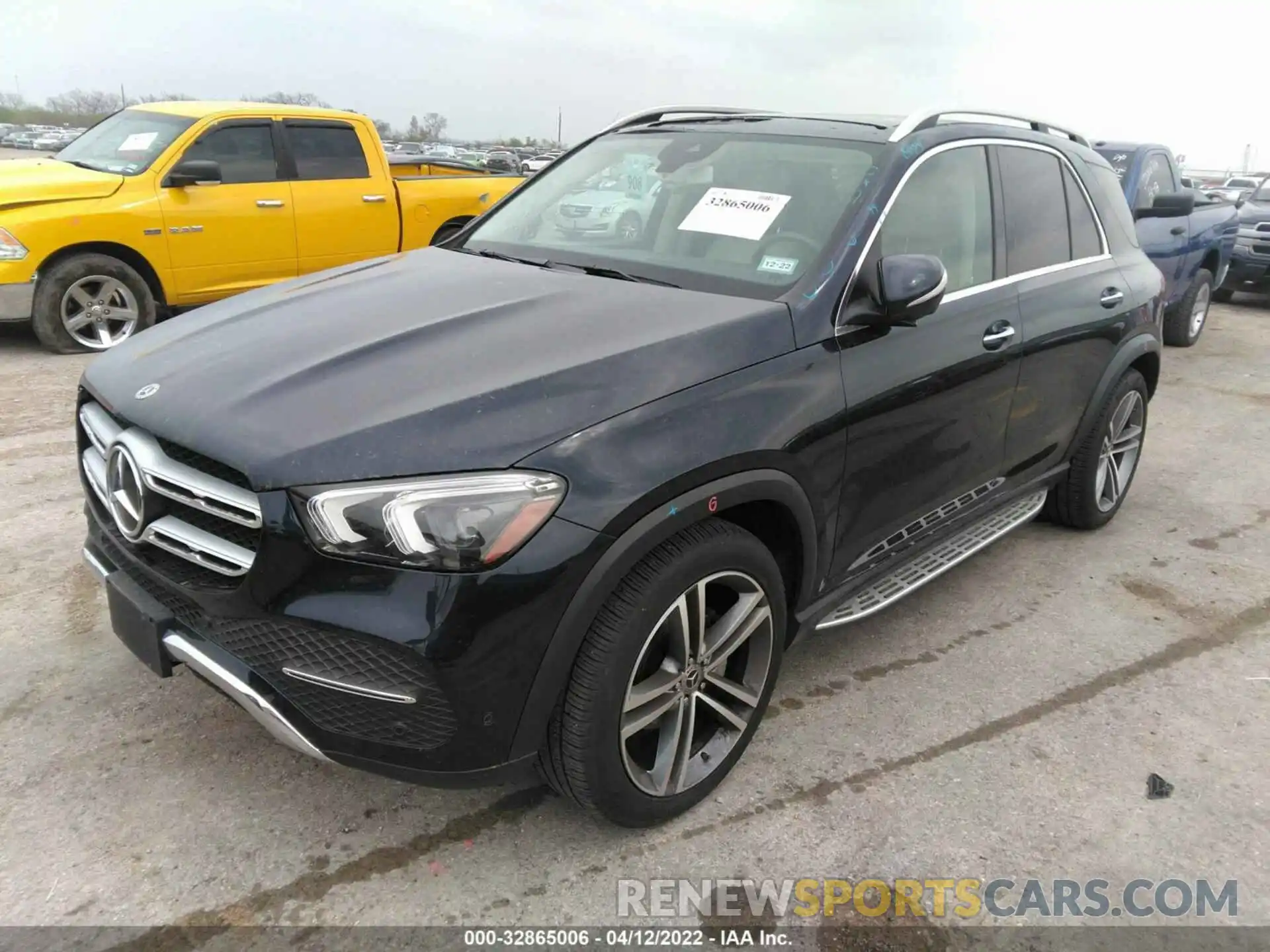 2 Photograph of a damaged car 4JGFB4KB0LA234434 MERCEDES-BENZ GLE 2020