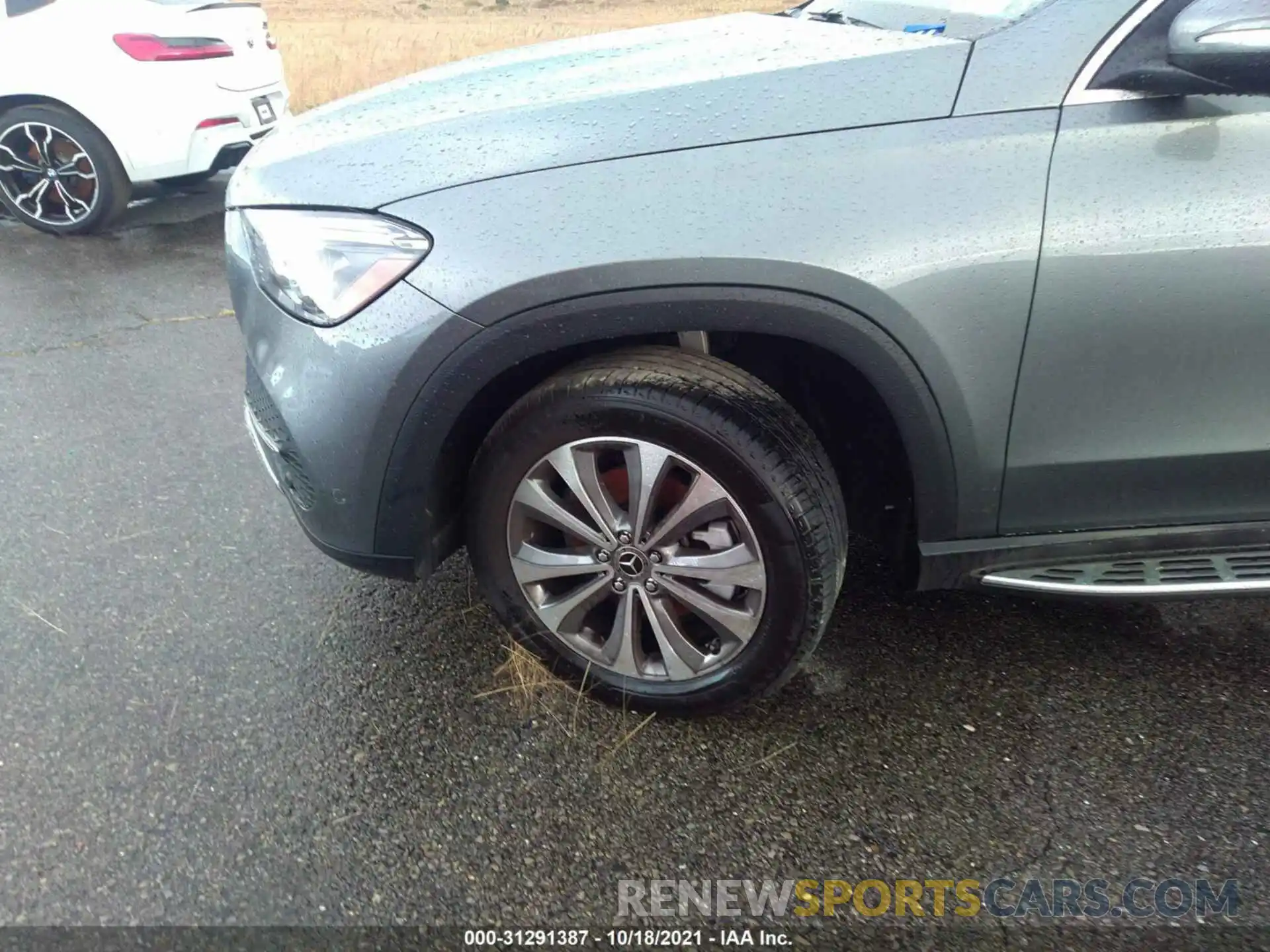 12 Photograph of a damaged car 4JGFB4KB0LA247863 MERCEDES-BENZ GLE 2020