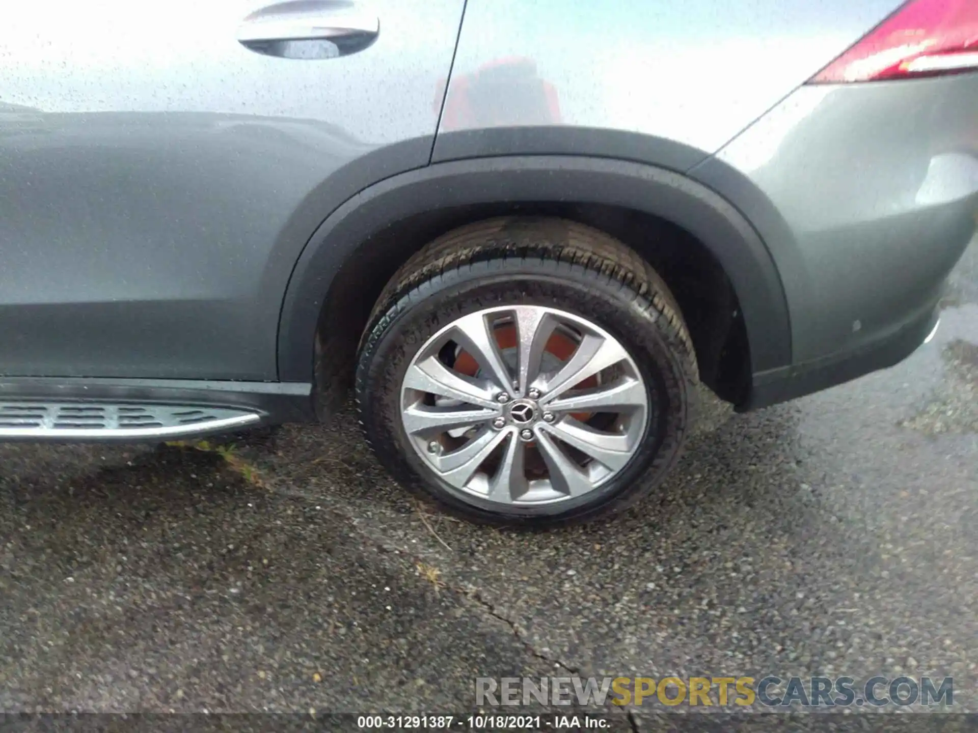 13 Photograph of a damaged car 4JGFB4KB0LA247863 MERCEDES-BENZ GLE 2020