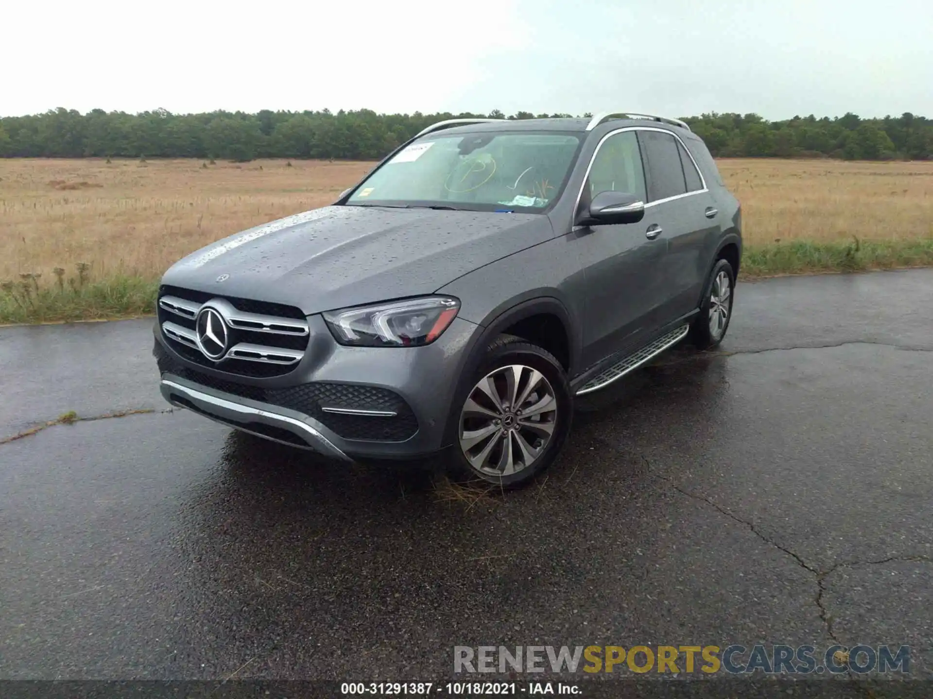 2 Photograph of a damaged car 4JGFB4KB0LA247863 MERCEDES-BENZ GLE 2020