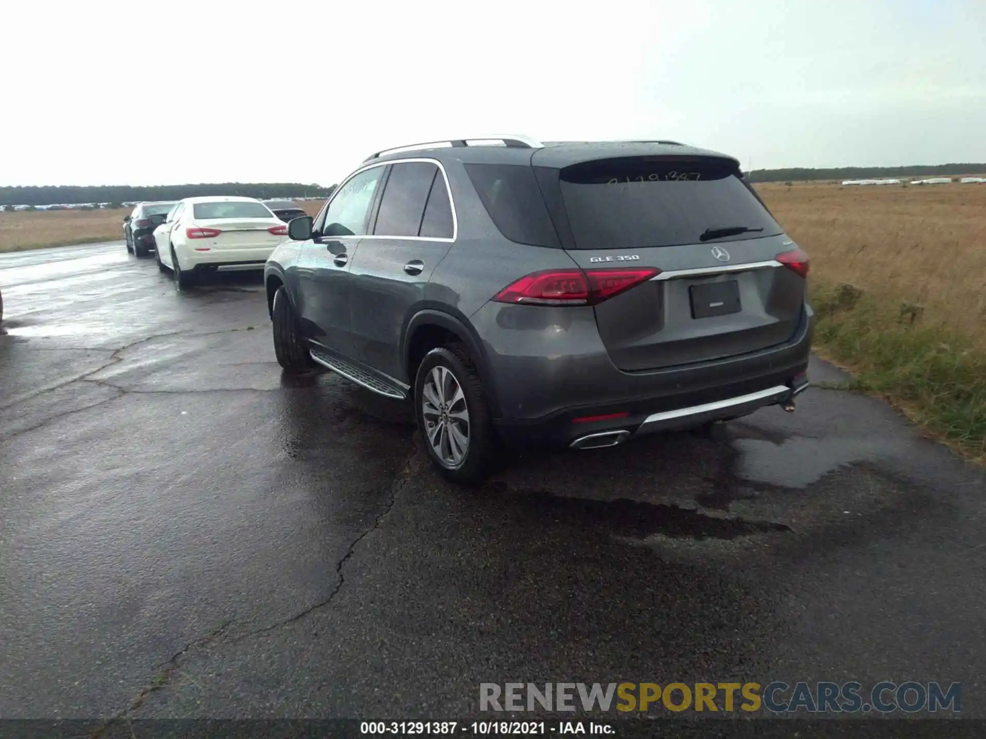 3 Photograph of a damaged car 4JGFB4KB0LA247863 MERCEDES-BENZ GLE 2020