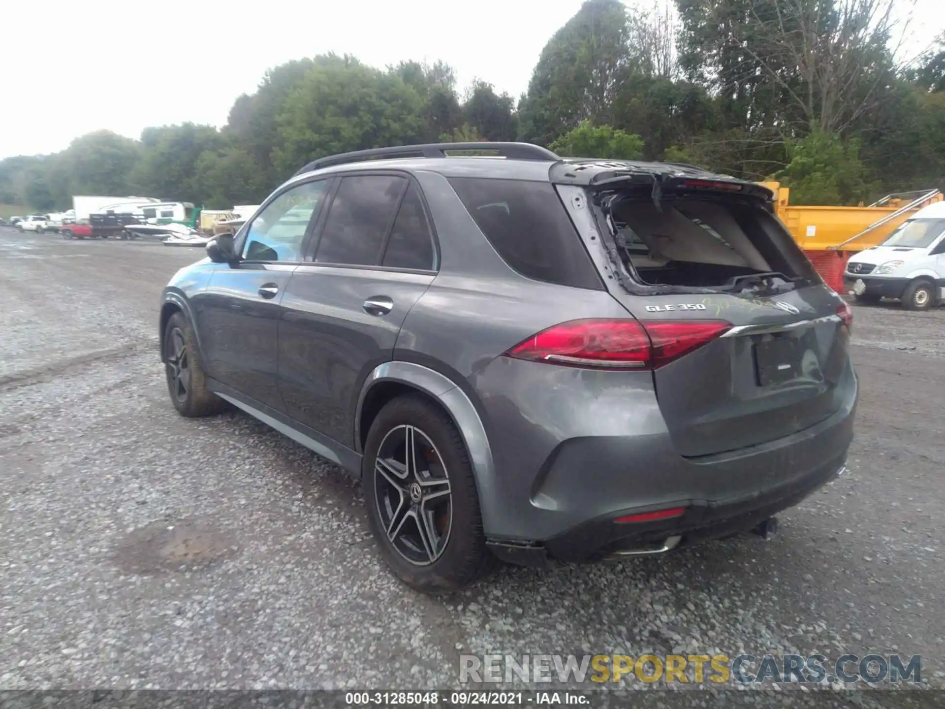 3 Photograph of a damaged car 4JGFB4KB1LA007494 MERCEDES-BENZ GLE 2020