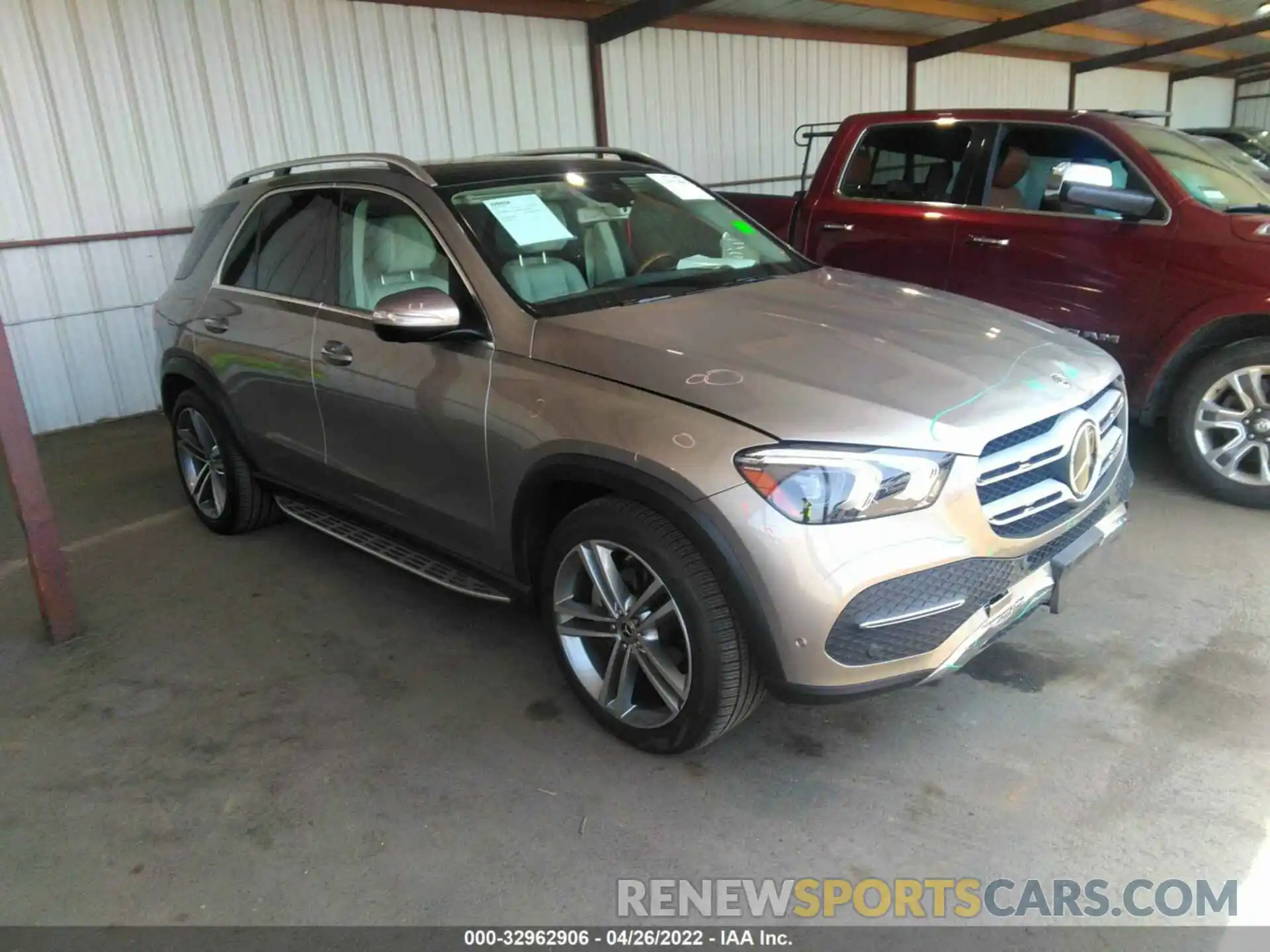 1 Photograph of a damaged car 4JGFB4KB1LA084401 MERCEDES-BENZ GLE 2020