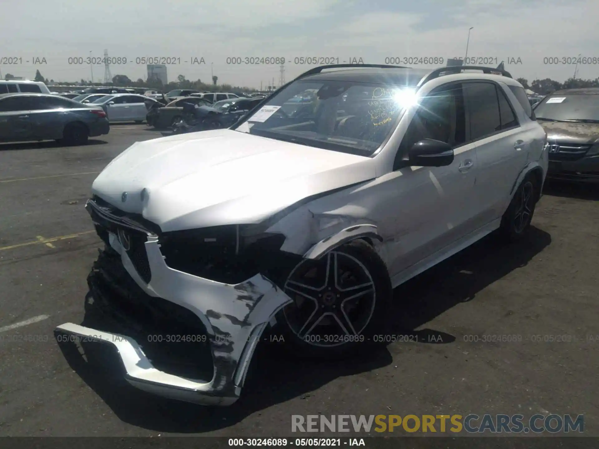 2 Photograph of a damaged car 4JGFB4KB1LA214984 MERCEDES-BENZ GLE 2020