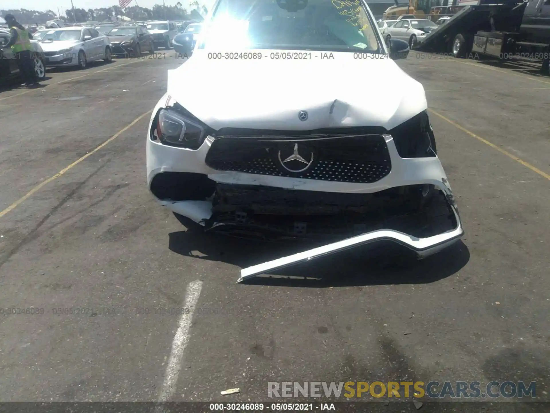 6 Photograph of a damaged car 4JGFB4KB1LA214984 MERCEDES-BENZ GLE 2020