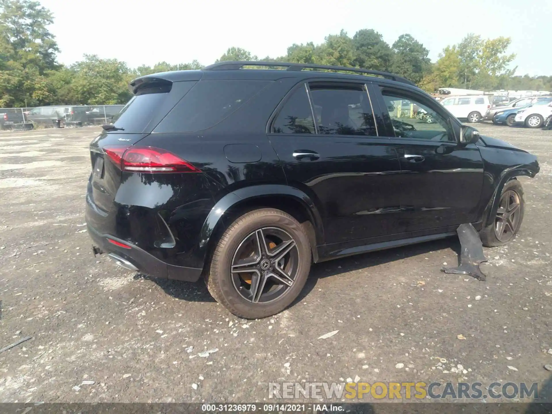 4 Photograph of a damaged car 4JGFB4KB2LA008606 MERCEDES-BENZ GLE 2020