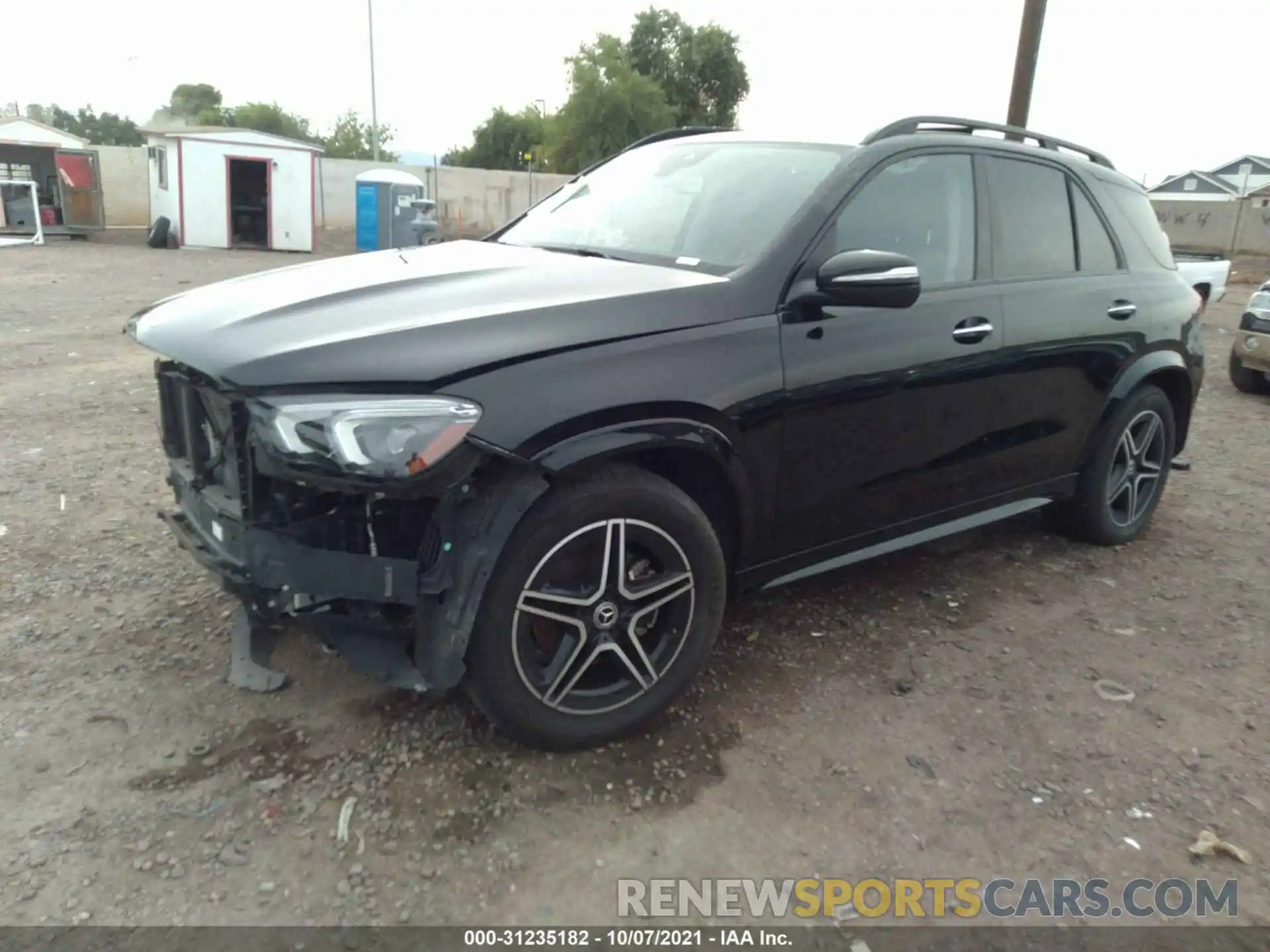 2 Photograph of a damaged car 4JGFB4KB3LA006735 MERCEDES-BENZ GLE 2020